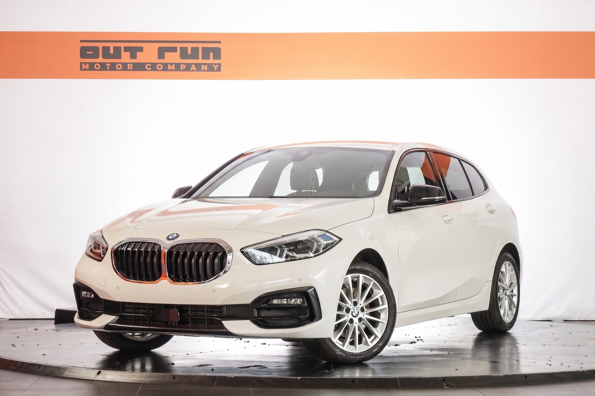 BMW 118i Sport Line Steptronic
