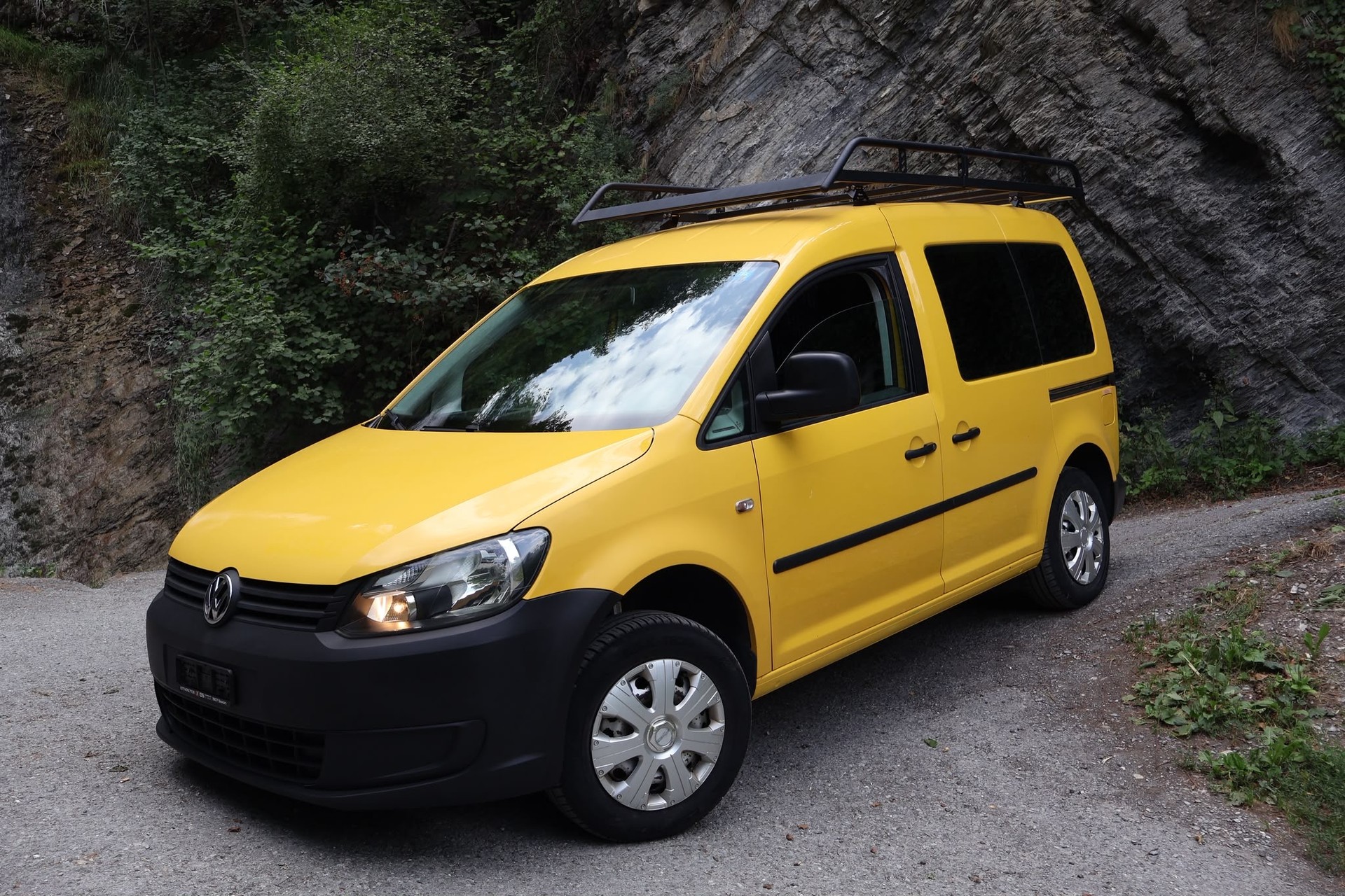 VW CADDY-image-1