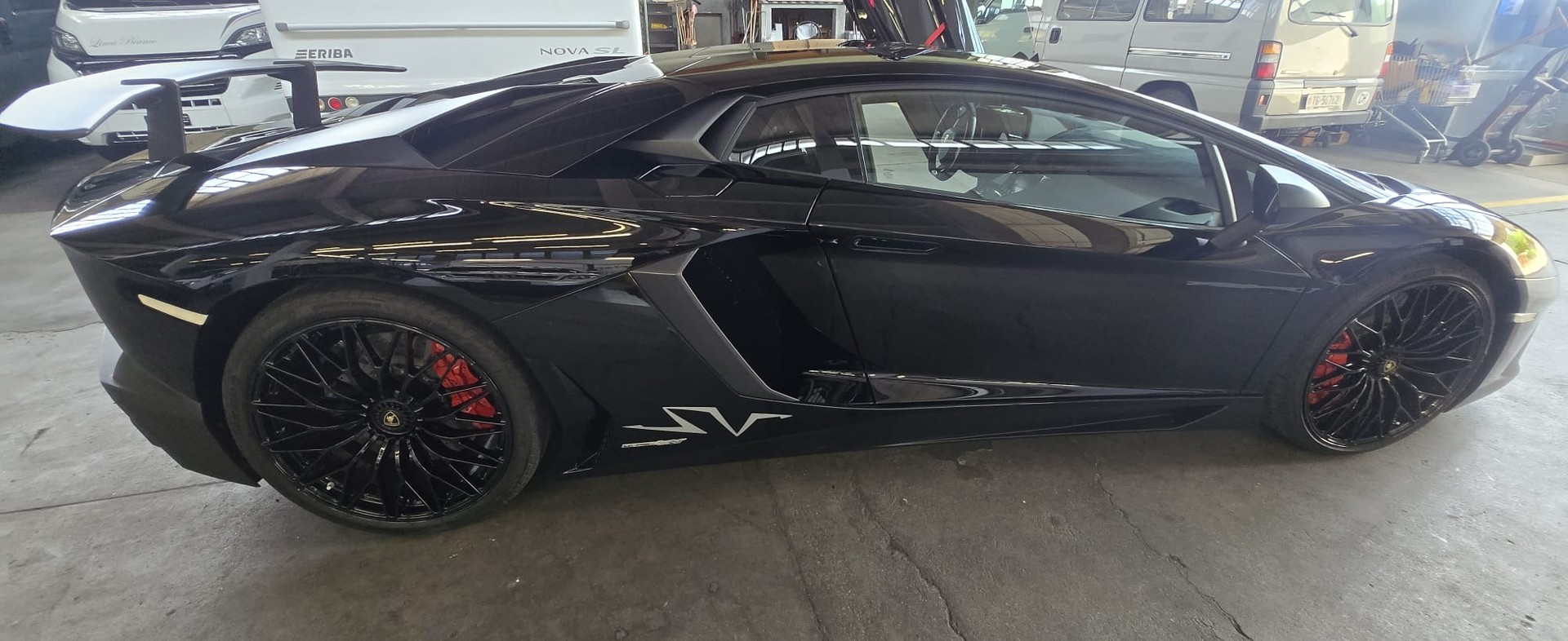 LAMBORGHINI Aventador LP750-4 Superveloce Coupé E-Gear-image-10