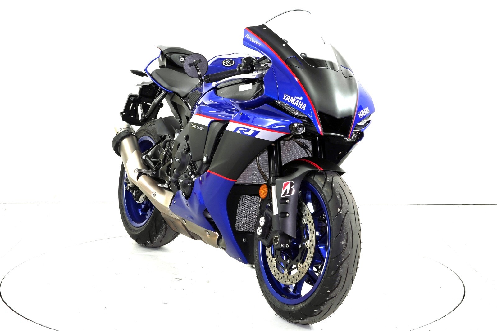 YAMAHA YZF-R1 ABS-showroom-element-1