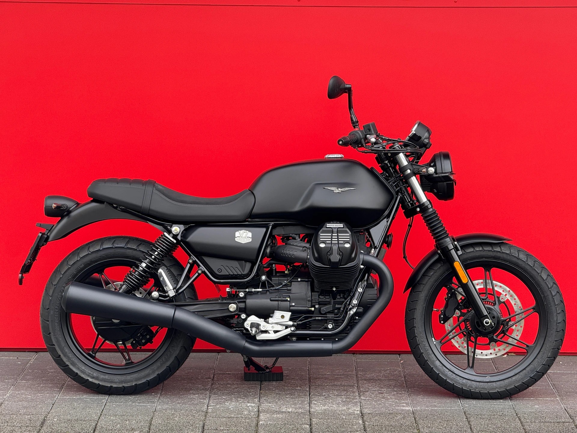 MOTO GUZZI V7 IV 850 Stone