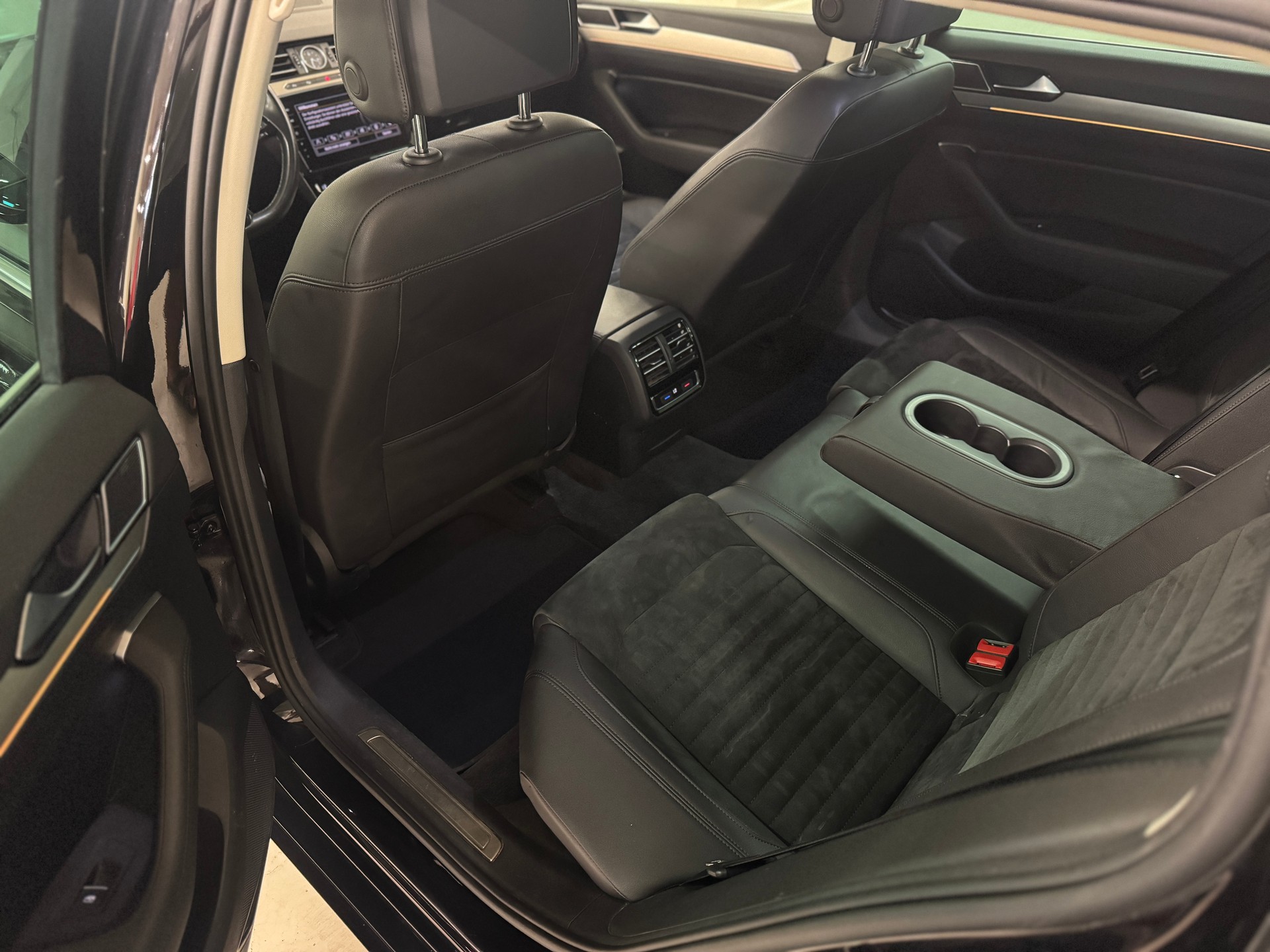 VW Passat Variant 2.0 TDI BMT Highline DSG 4Motion I Ab MFK 05.25 I Ab Service I 8-fach I CH-Fhrz. I TOP Angebot I-image-10