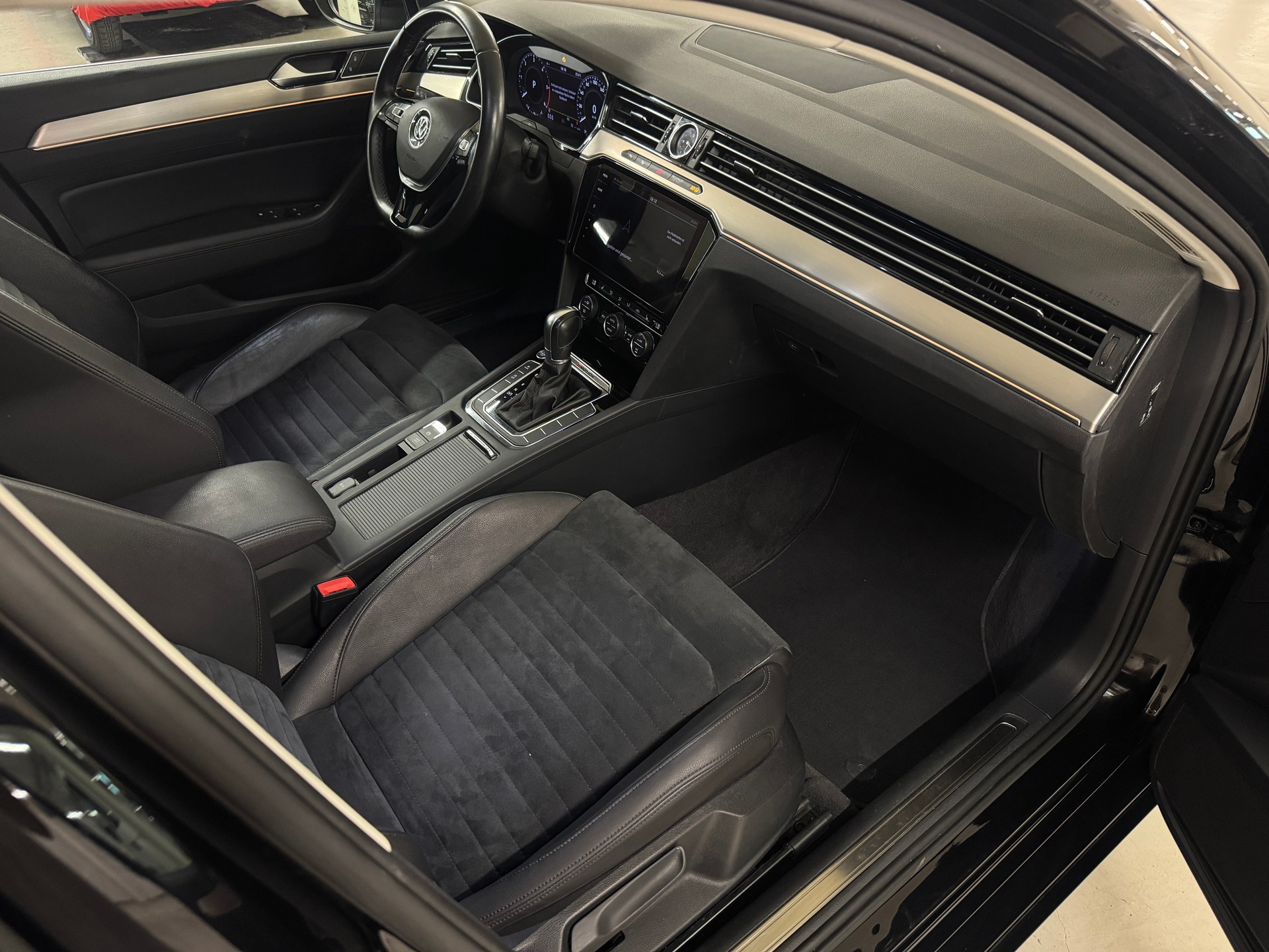 VW Passat Variant 2.0 TDI BMT Highline DSG 4Motion I Ab MFK 05.25 I Ab Service I 8-fach I CH-Fhrz. I TOP Angebot I-image-8