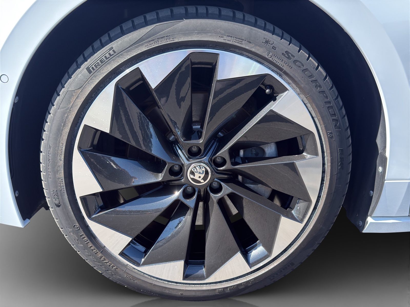 SKODA Enyaq iV 80x SportLine-image-14