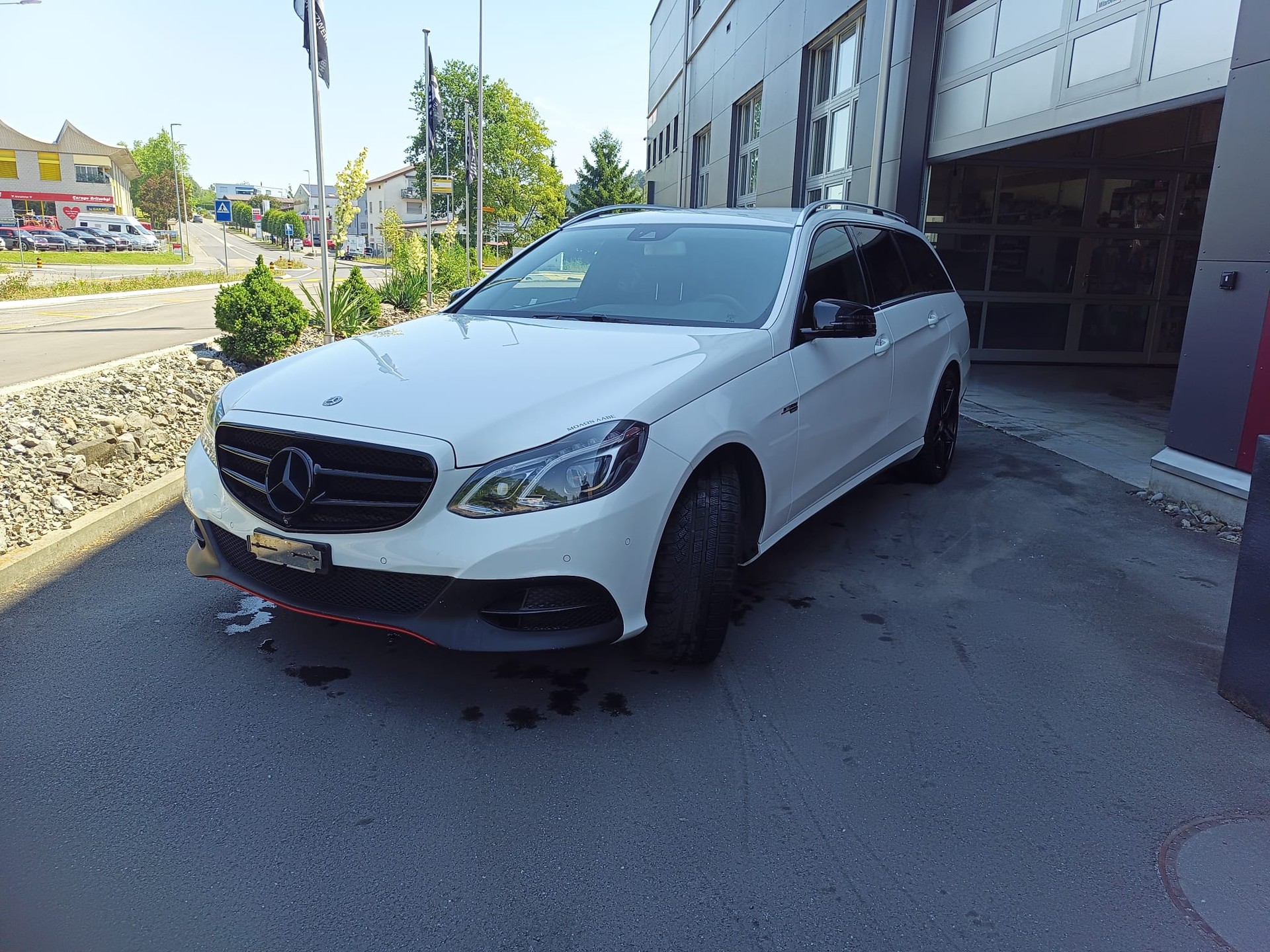 MERCEDES-BENZ E 250 BlueTEC Avantgarde 4Matic 7G-Tronic-image-1
