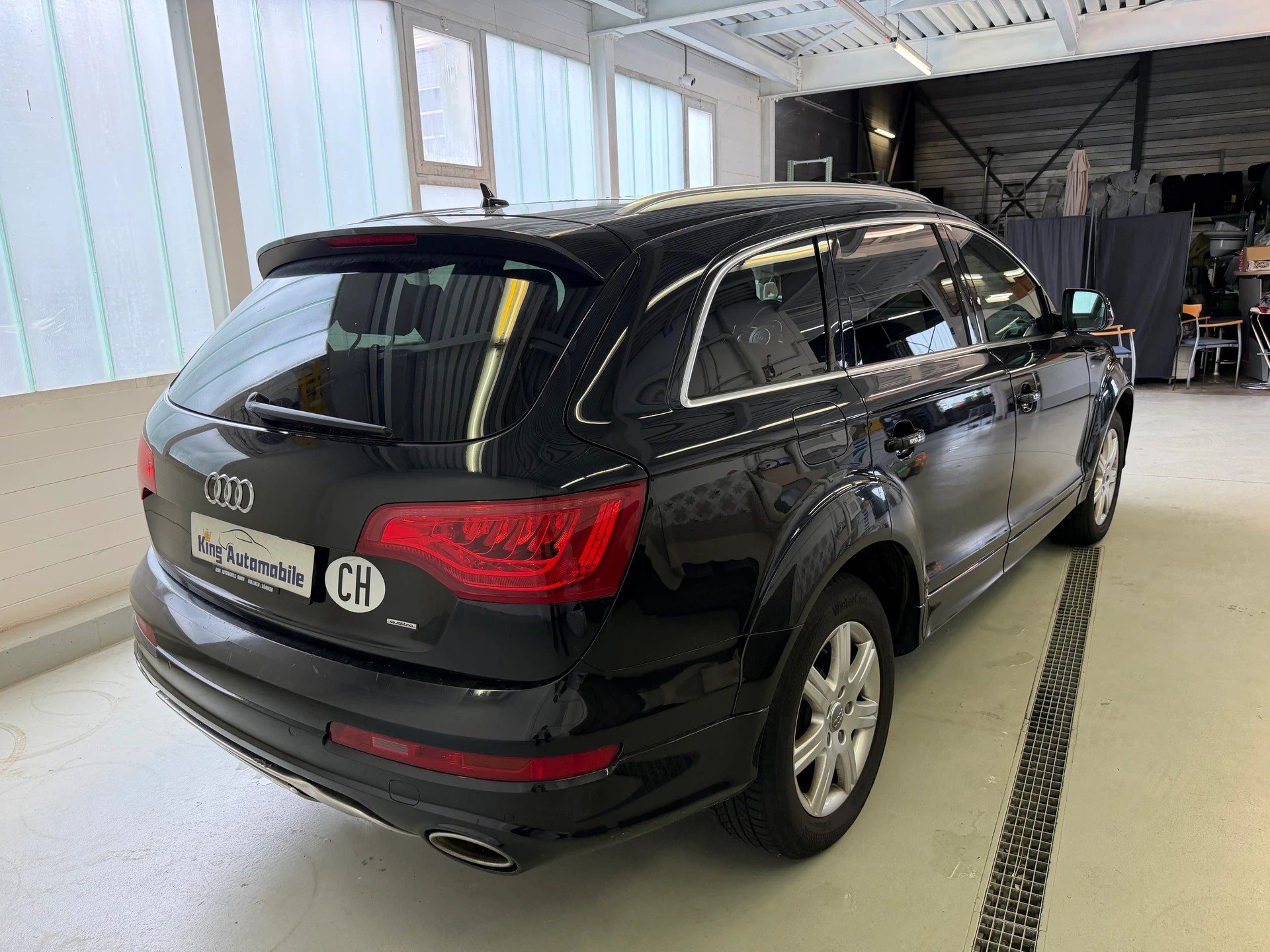 AUDI Q7 3.0 TDI addBlue quattro tiptronic | MFK 04.2025 | AHK 3.2t. | 7-Plätzer | S-Line-image-4
