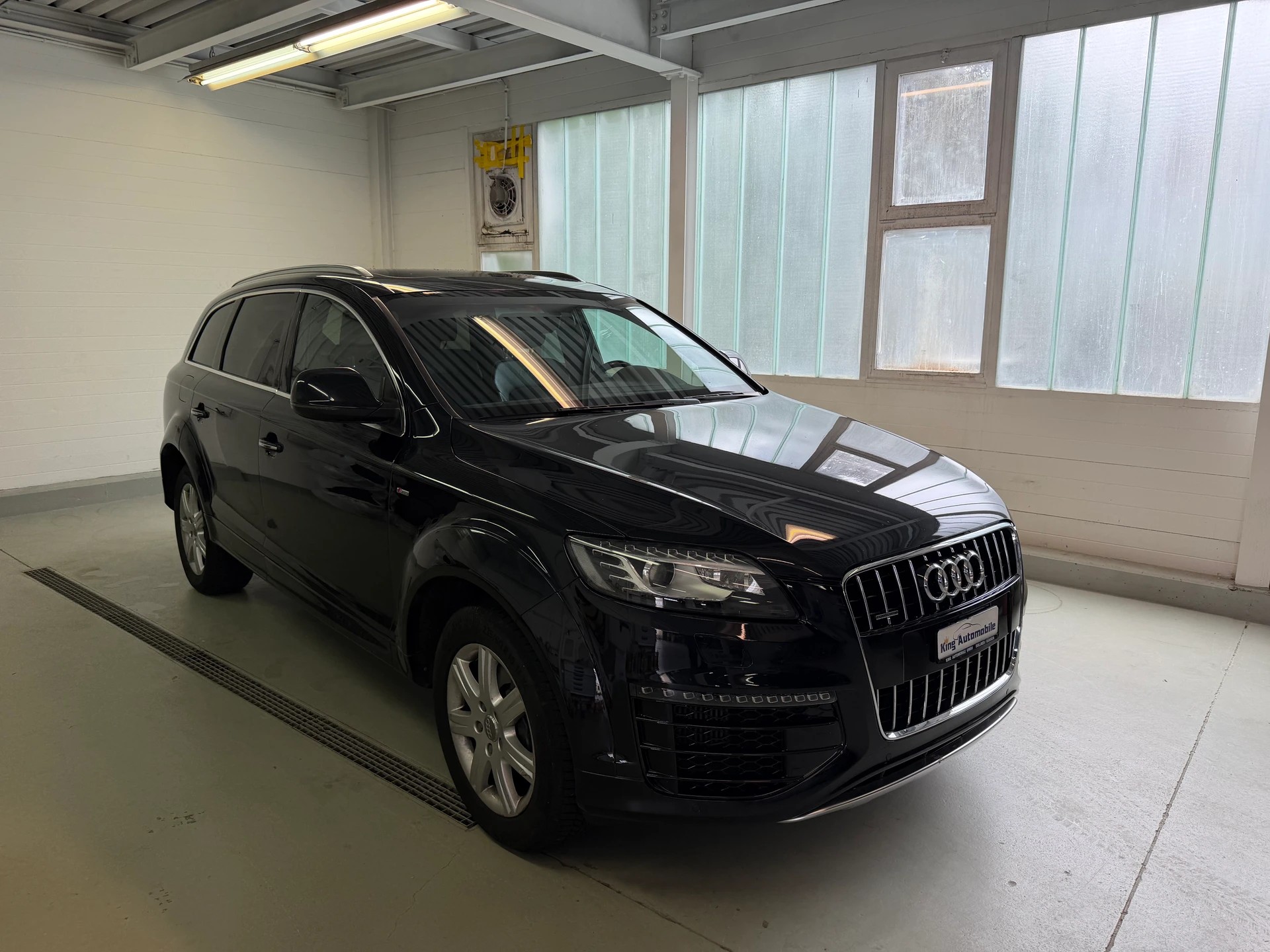 AUDI Q7 3.0 TDI addBlue quattro tiptronic | MFK 04.2025 | AHK 3.2t. | 7-Plätzer | S-Line-image-3