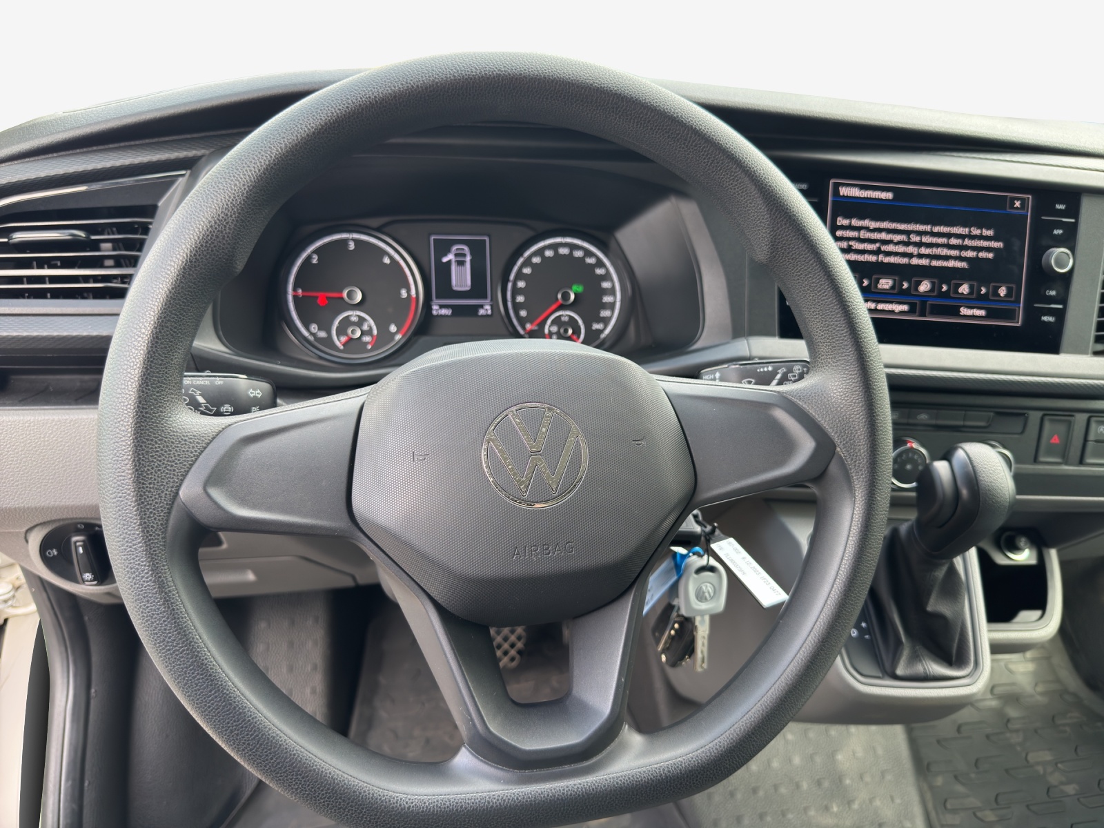 VW T6.1 2.0 TDI DSG-image-9