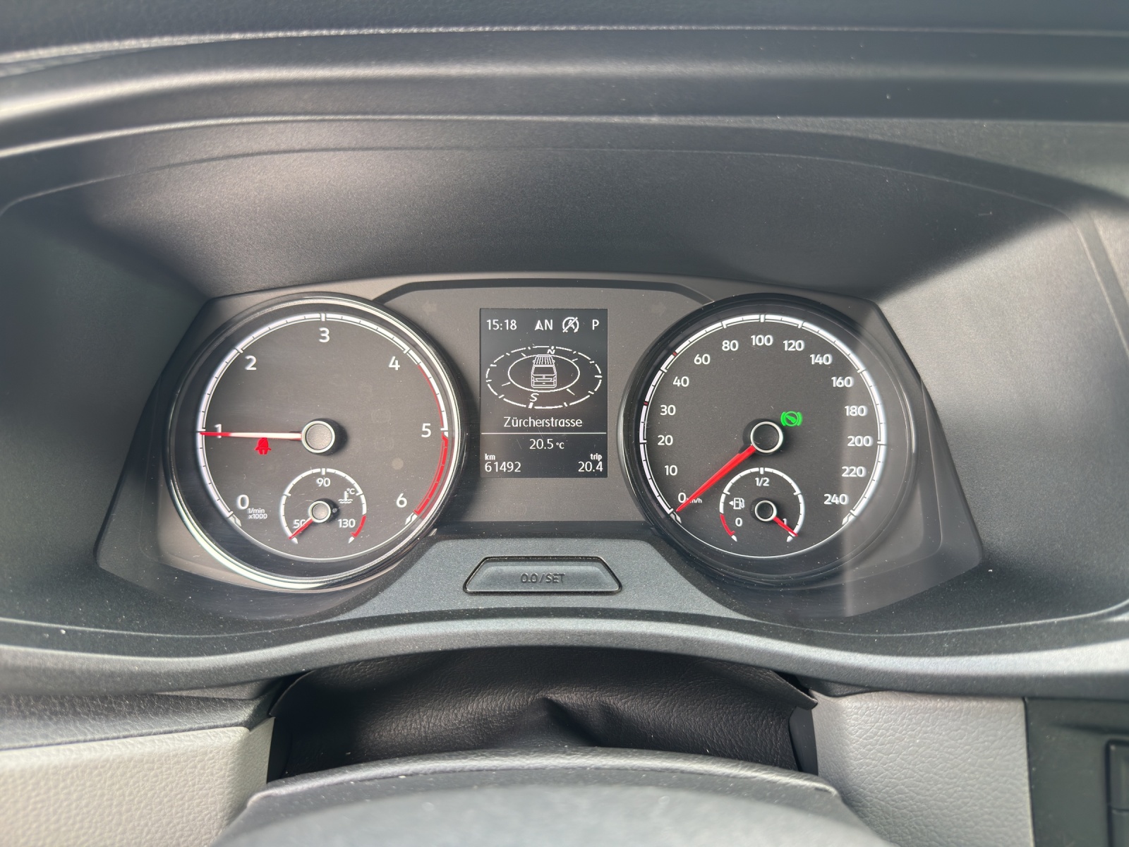 VW T6.1 2.0 TDI DSG-image-15