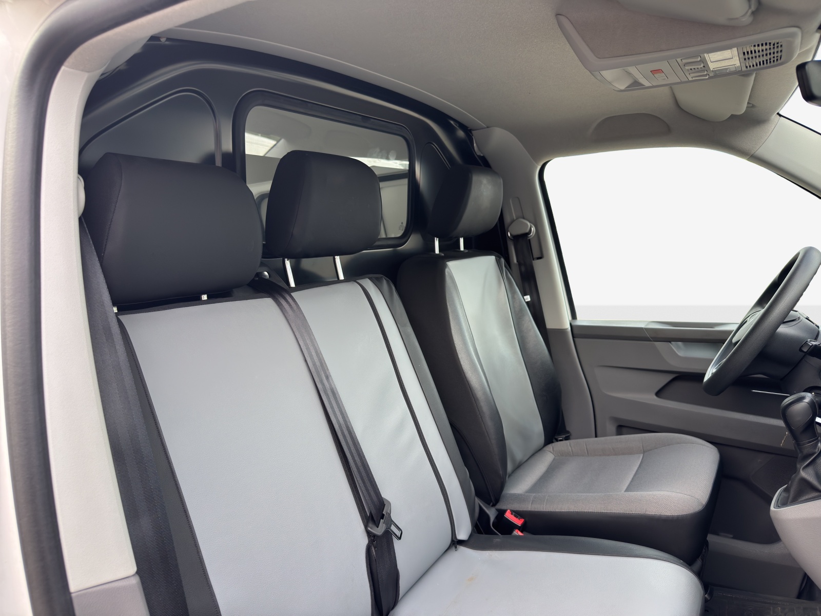 VW T6.1 2.0 TDI DSG-image-14