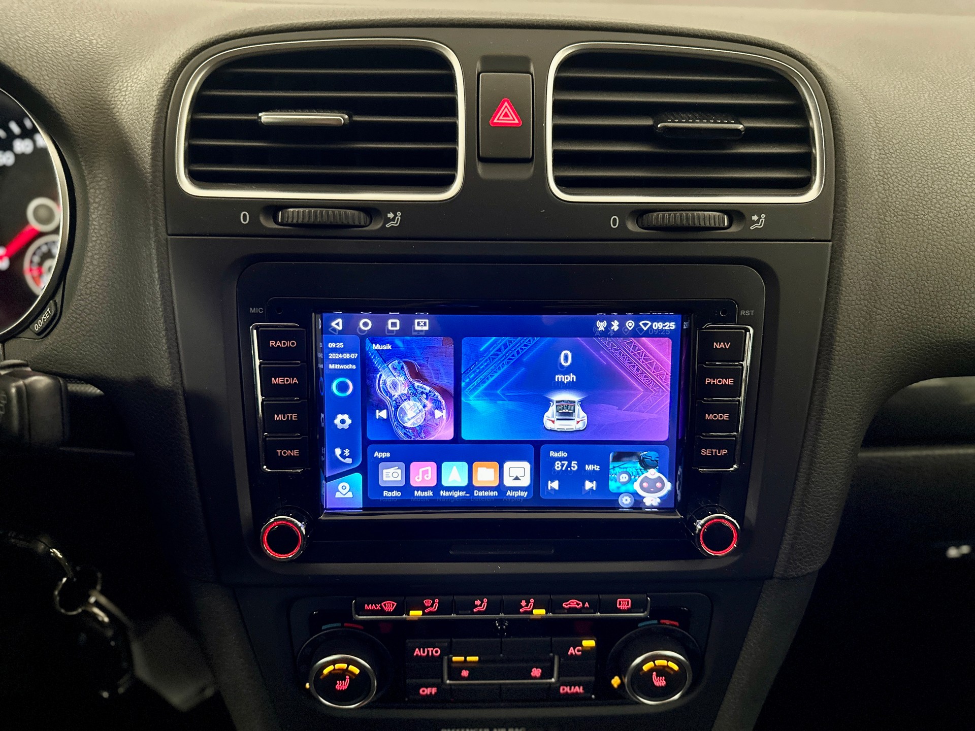 VW Golf 1.4 TSI Highline DSG-image-14