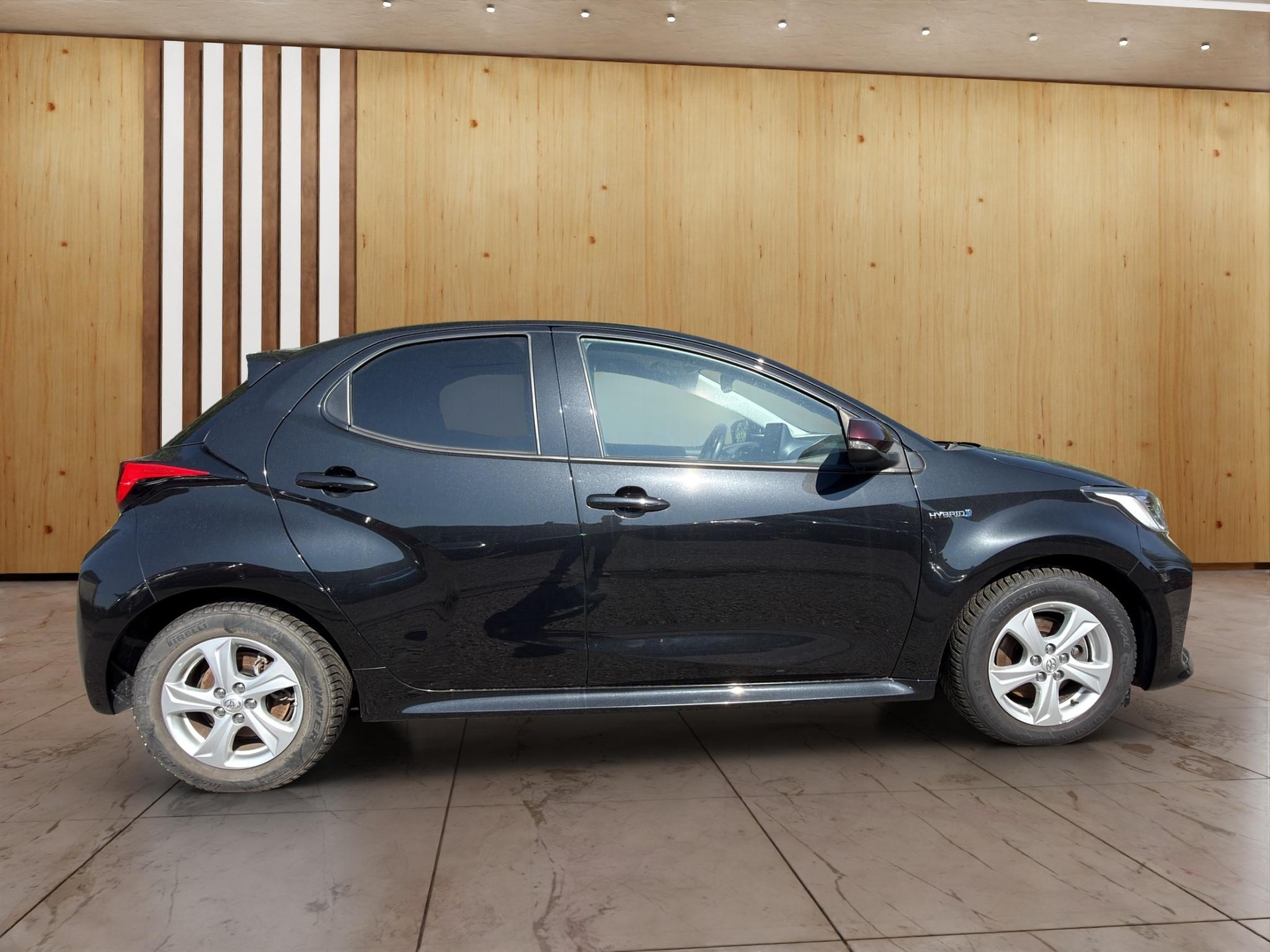 TOYOTA Yaris 1.5 VVT-i HSD Trend-image-6