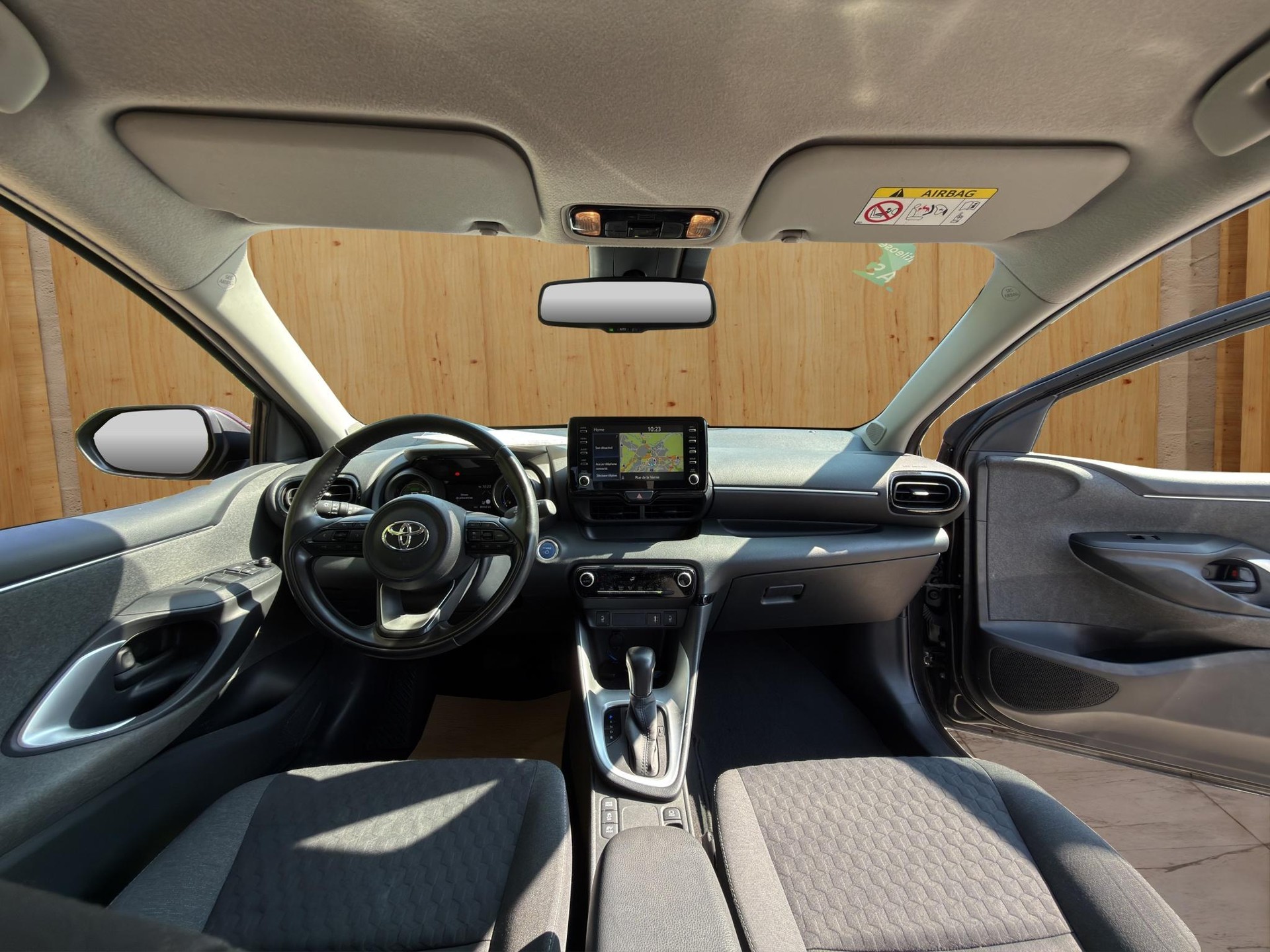 TOYOTA Yaris 1.5 VVT-i HSD Trend-image-10