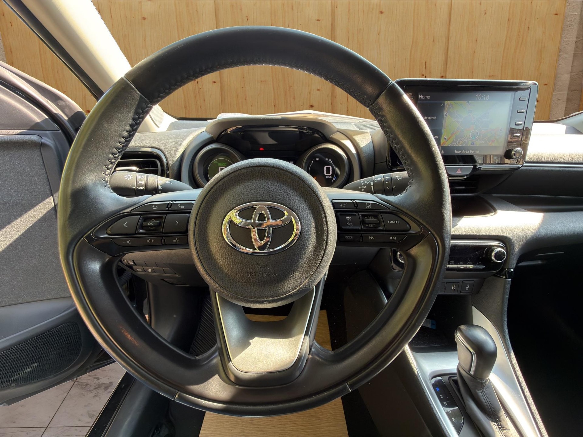 TOYOTA Yaris 1.5 VVT-i HSD Trend-image-13