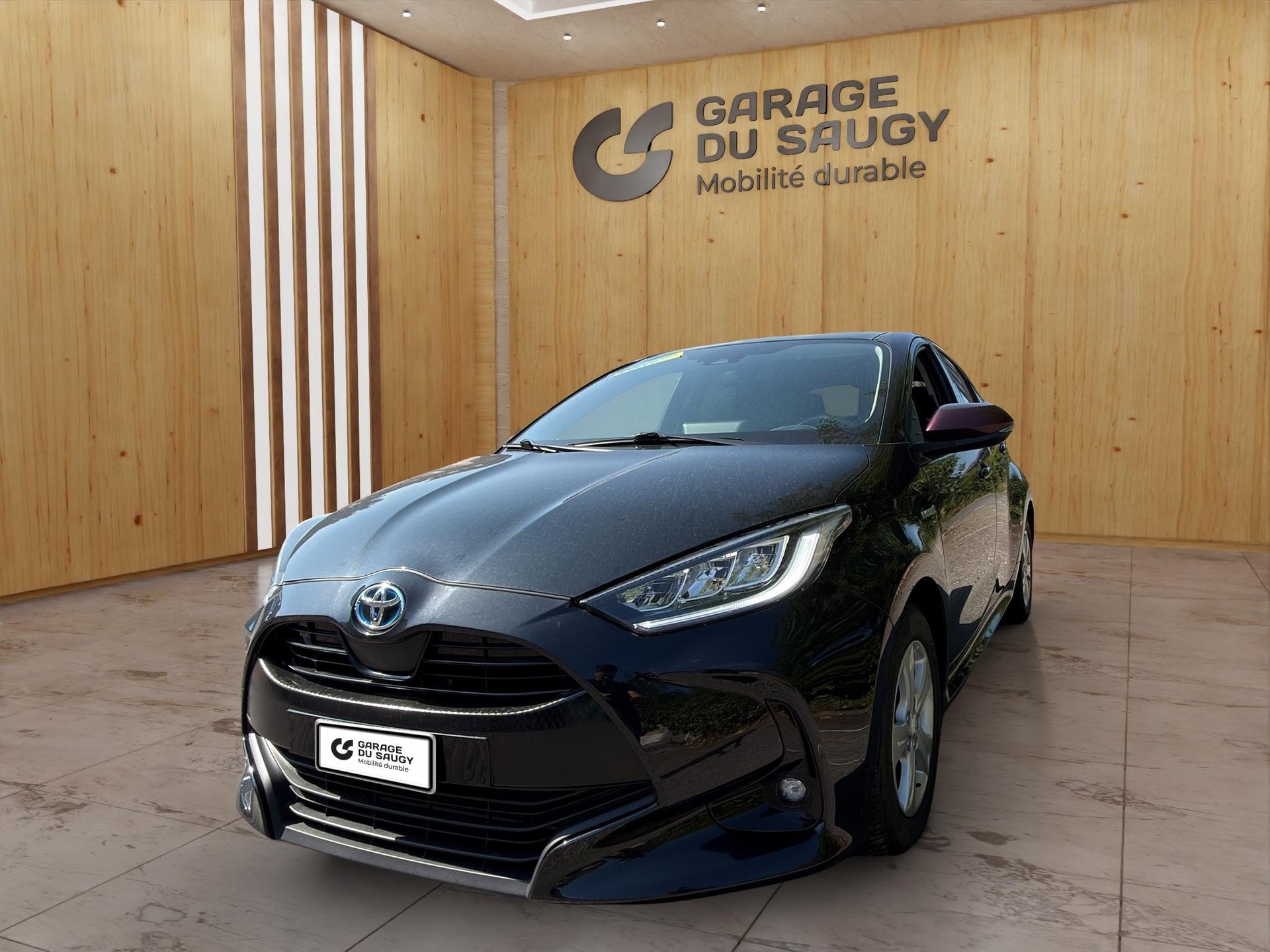 TOYOTA Yaris 1.5 VVT-i HSD Trend-image-0