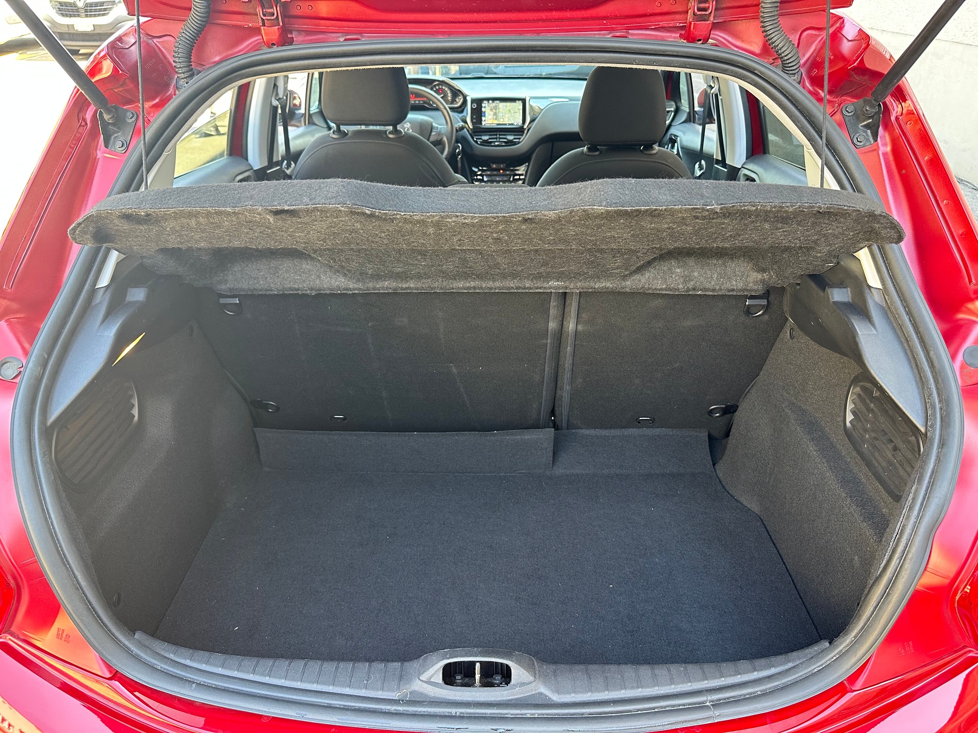 PEUGEOT 208 1.6 VTI Allure Automatik-image-29