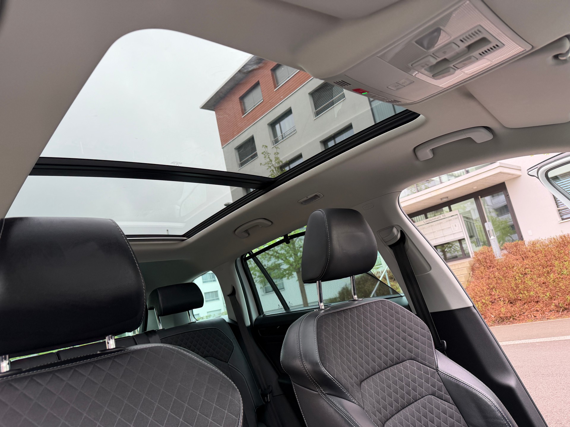 SKODA 2.0 TSI Style DSG-image-4