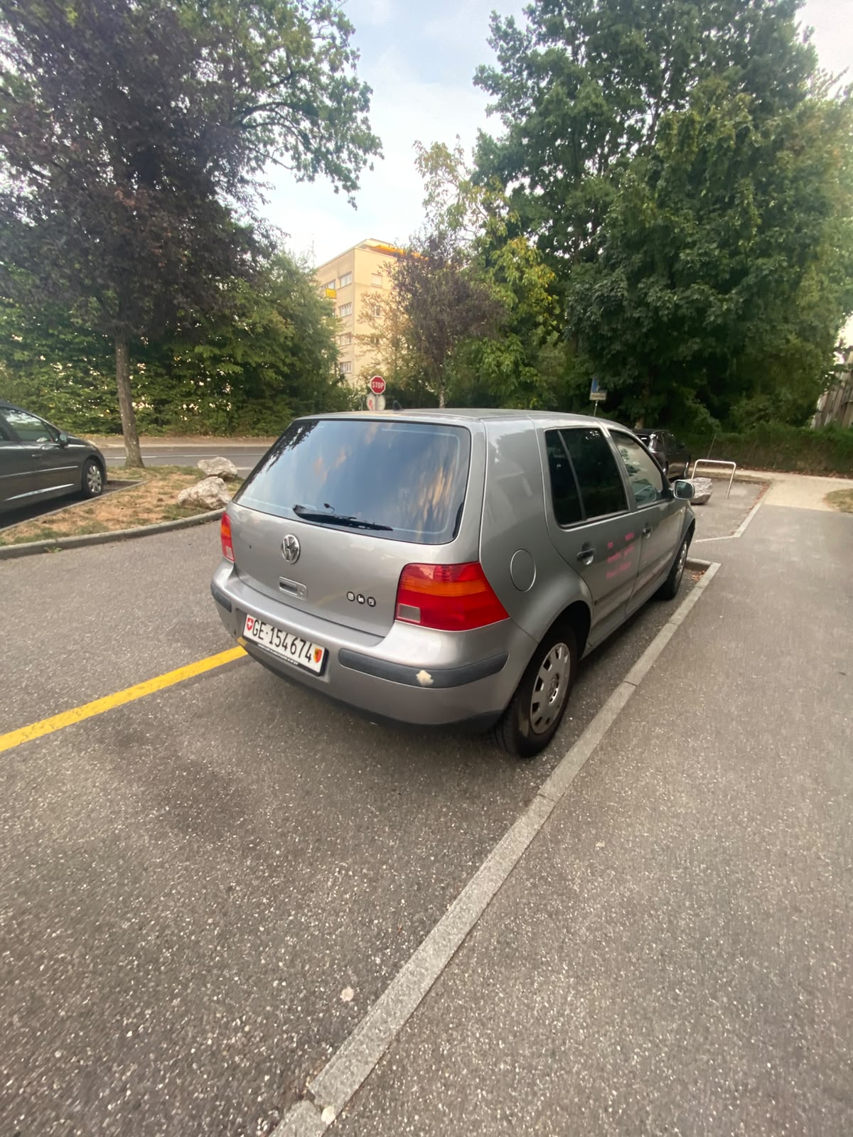 VW Golf 1.6 Pacific Automatic-image-4
