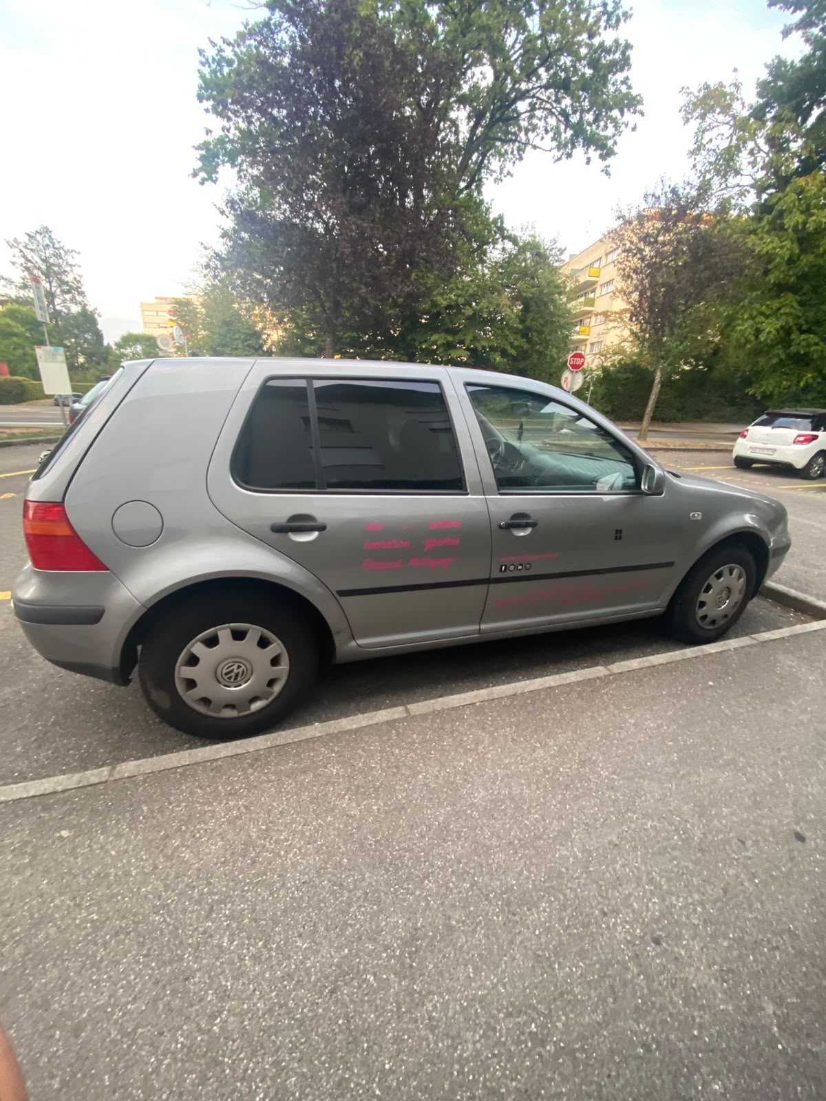 VW Golf 1.6 Pacific Automatic-image-2