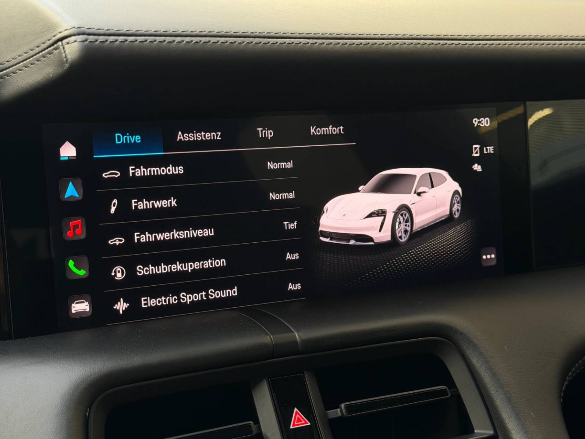 PORSCHE Taycan 4S Cross Turismo-image-18