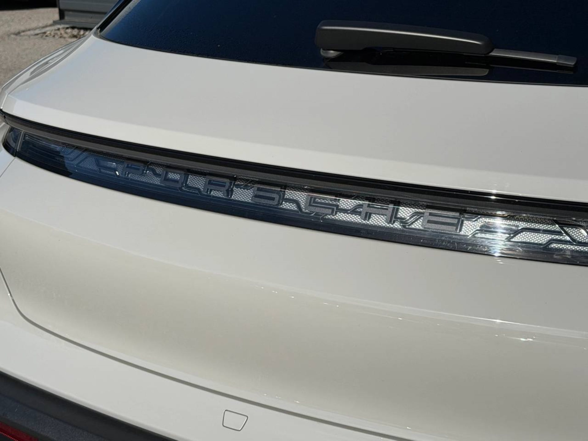PORSCHE Taycan 4S Cross Turismo-image-13