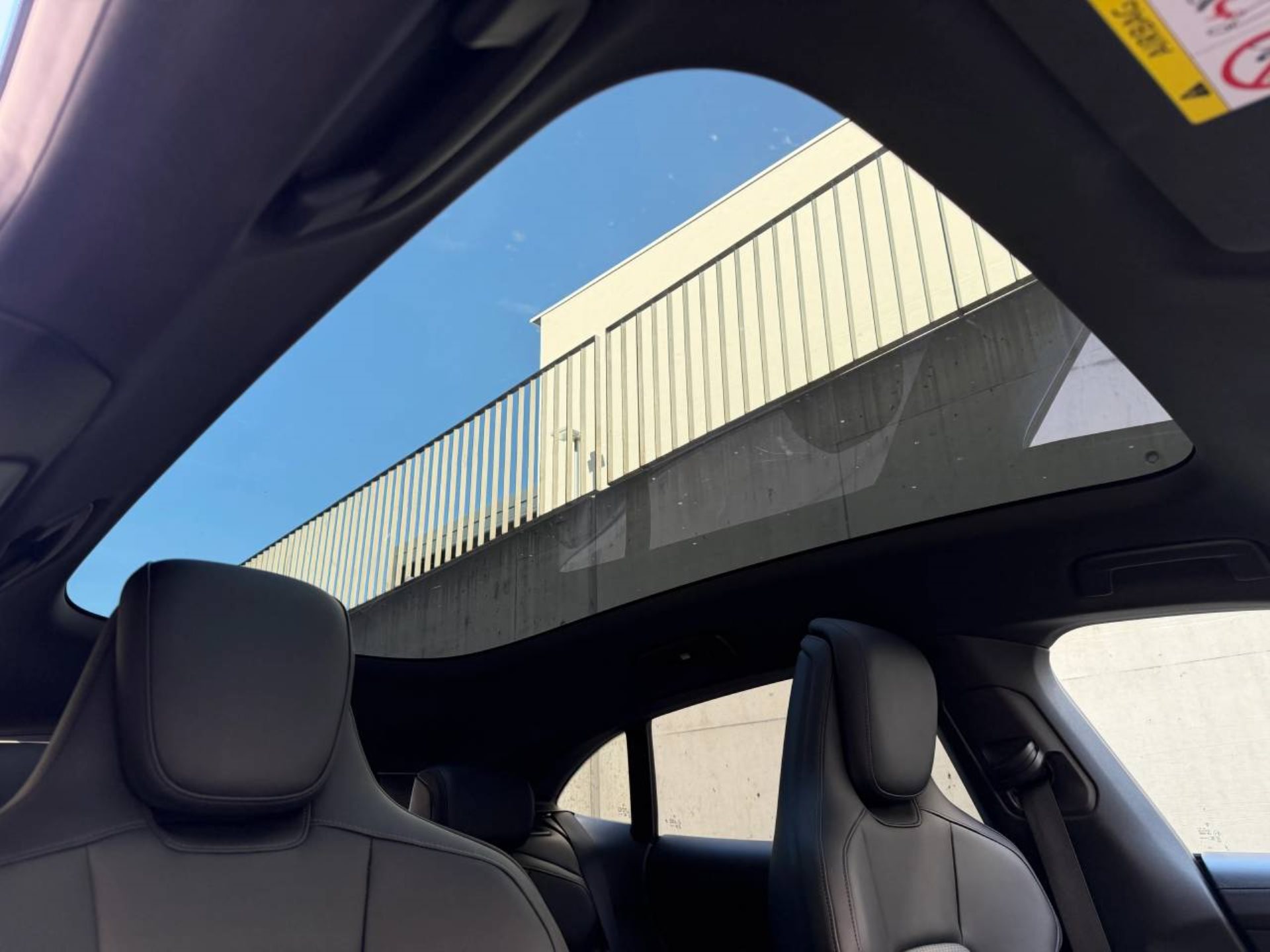 PORSCHE Taycan 4S Cross Turismo-image-28
