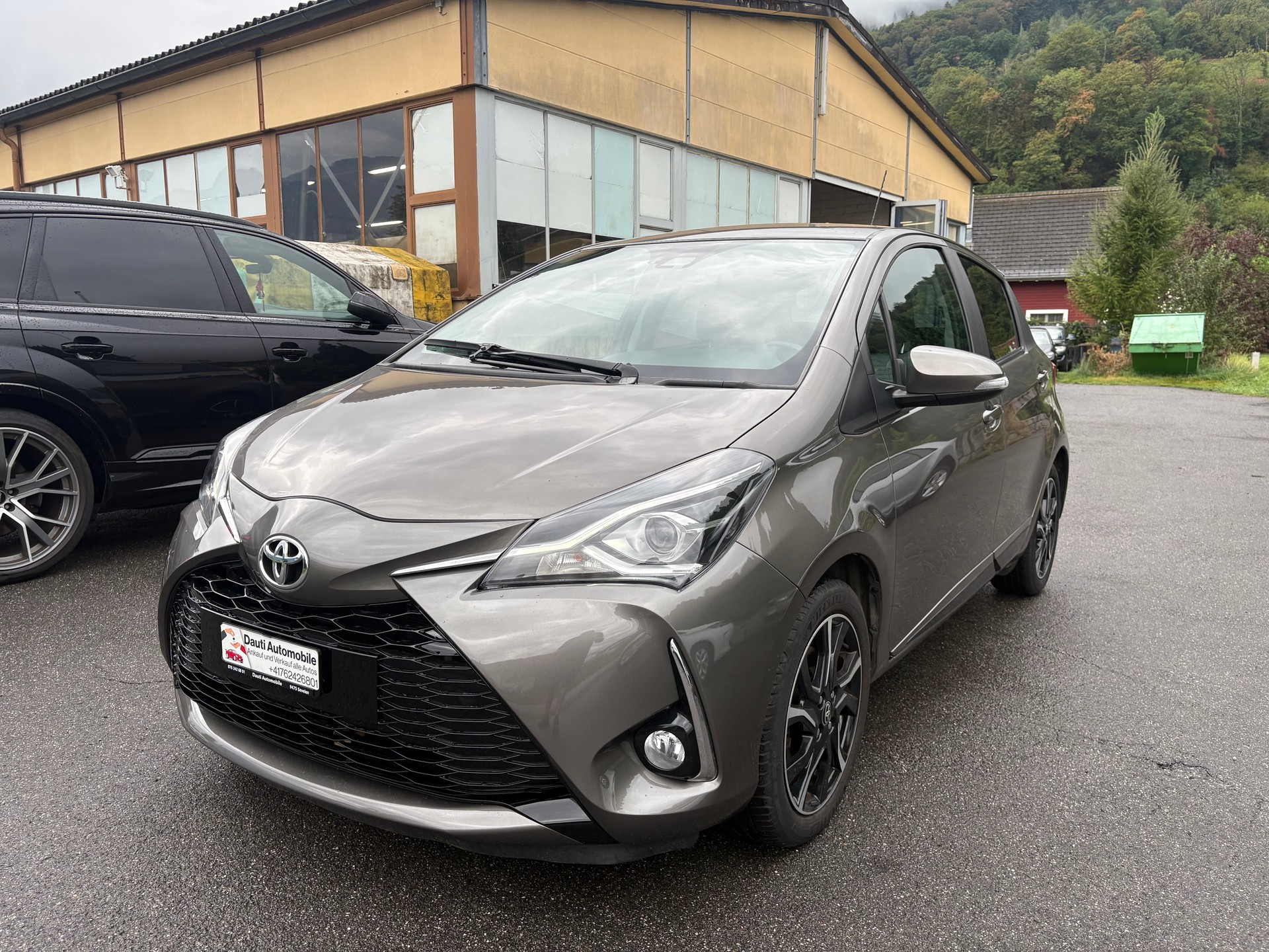 TOYOTA Yaris 1.5 Style-image-0
