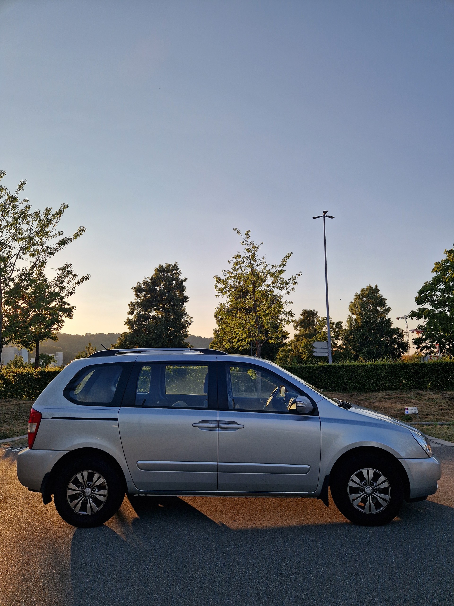 KIA 2.2 CRDi VGT Trend-image-1