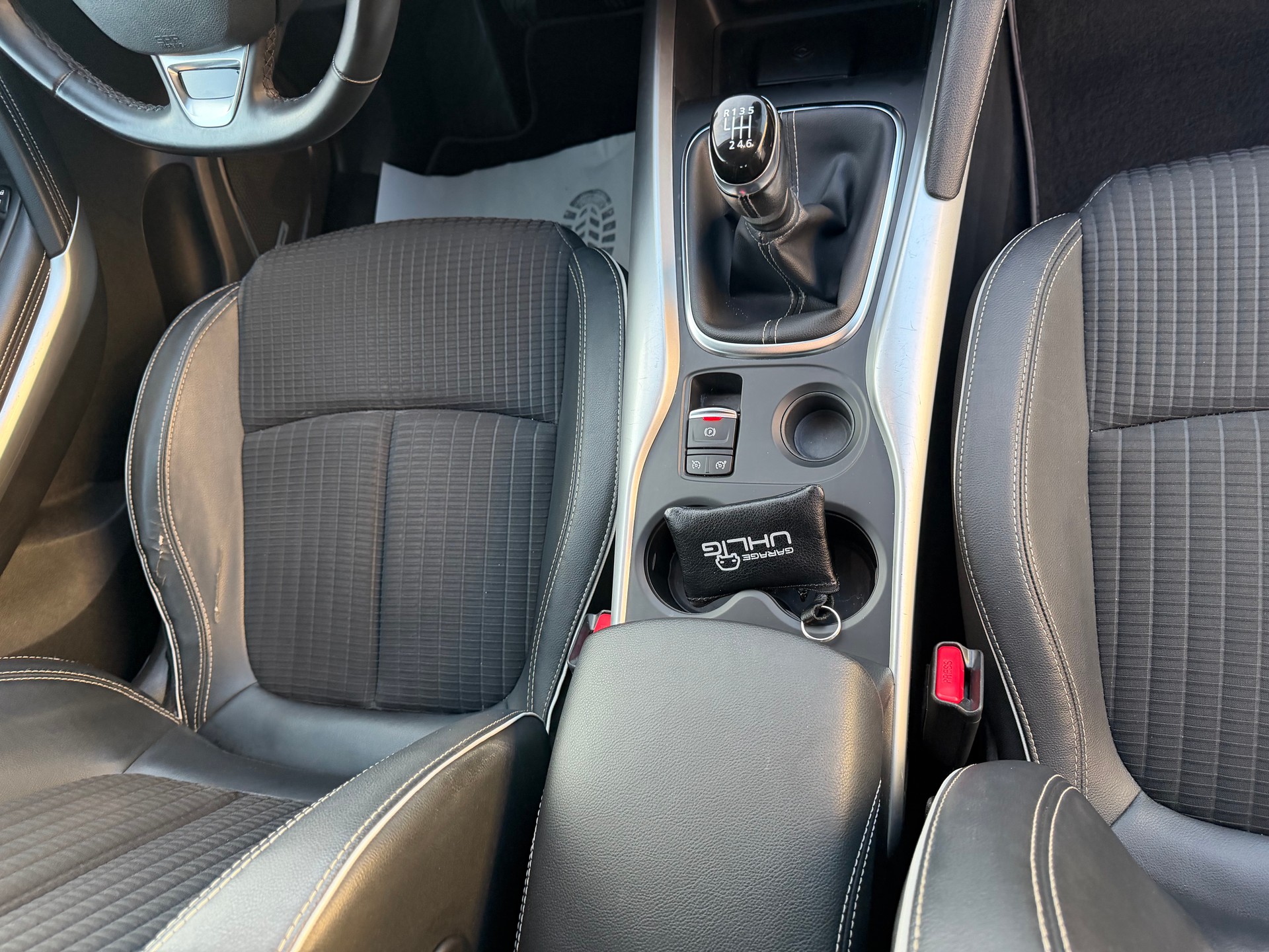 RENAULT Kadjar 1.2 16V Turbo Bose-image-14