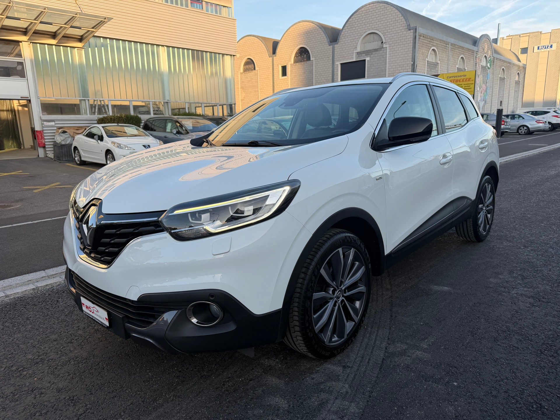 RENAULT Kadjar 1.2 16V Turbo Bose-image-1