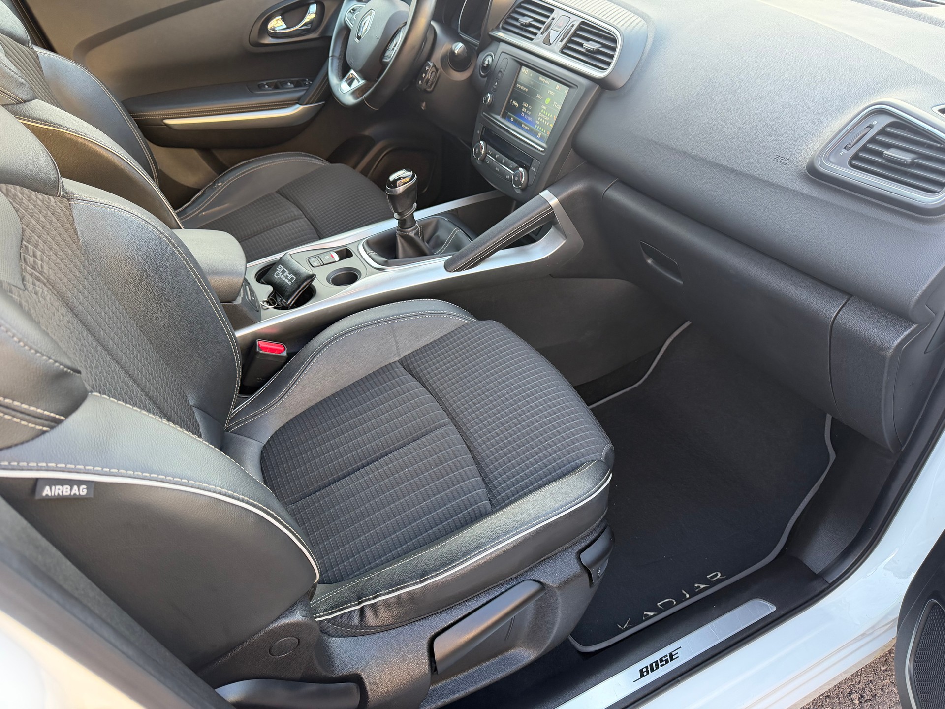RENAULT Kadjar 1.2 16V Turbo Bose-image-13