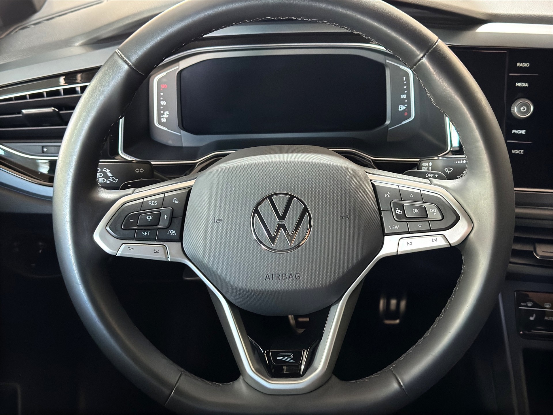 VW Taigo 1.5 TSI R-Line Business DSG "RF.-Kamera-Navi-Side&Lane Assist"-image-11