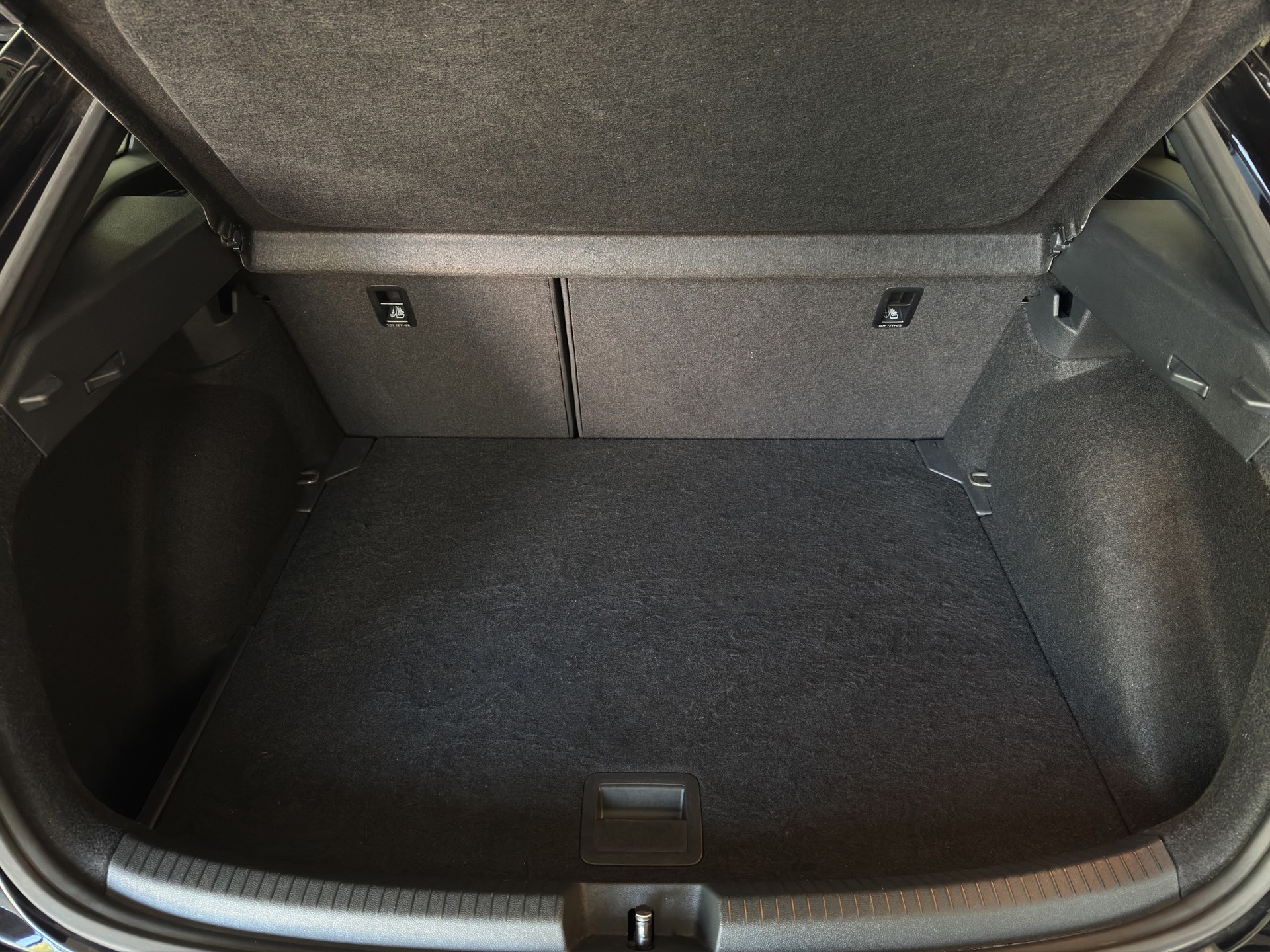 VW Taigo 1.5 TSI R-Line Business DSG "RF.-Kamera-Navi-Side&Lane Assist"-image-19
