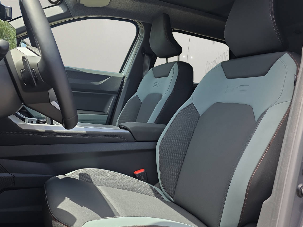 DACIA Bigster 1.2 Hybrid Extreme 4WD-image-9