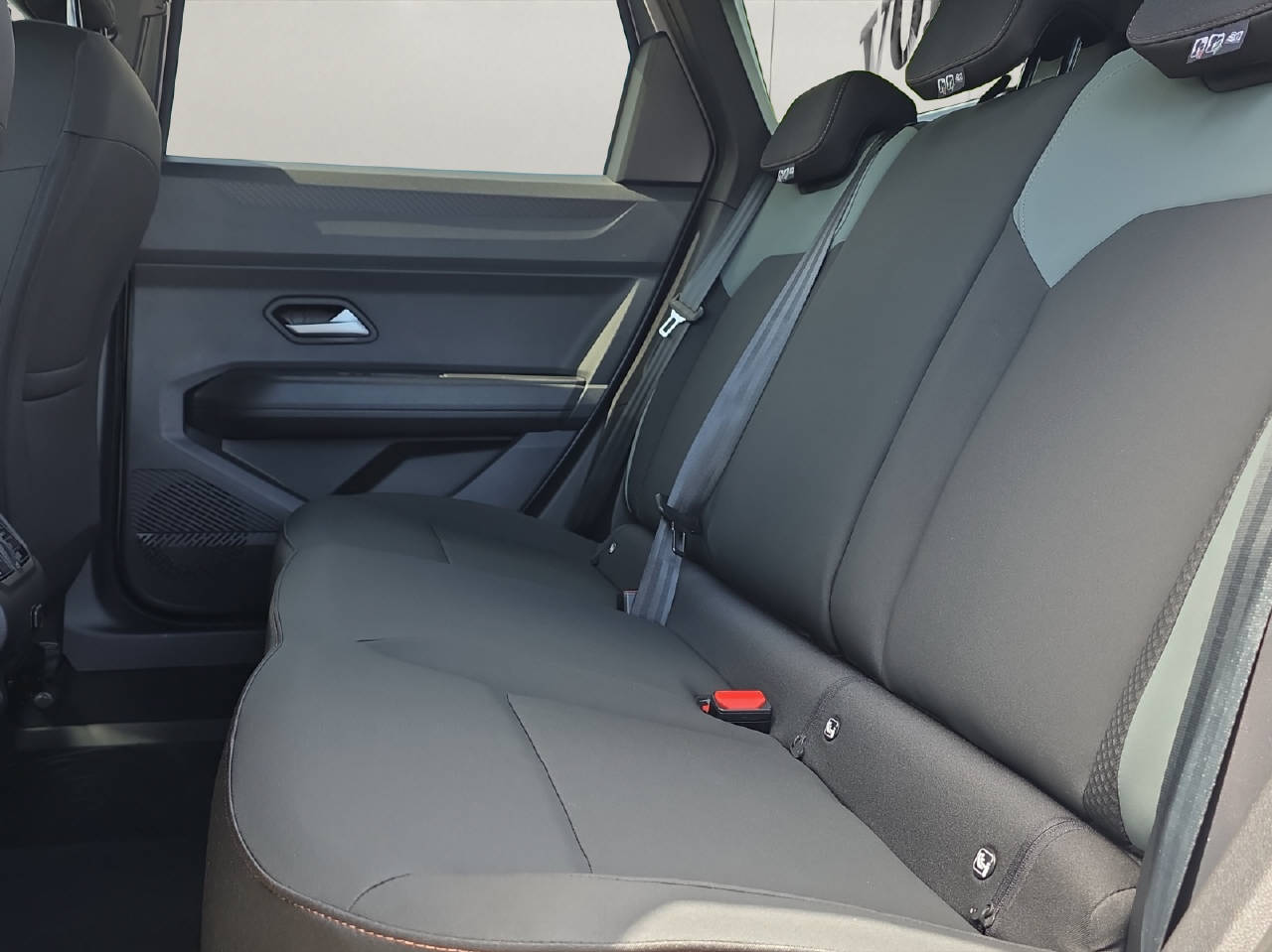 DACIA Bigster 1.2 Hybrid Extreme 4WD-image-10