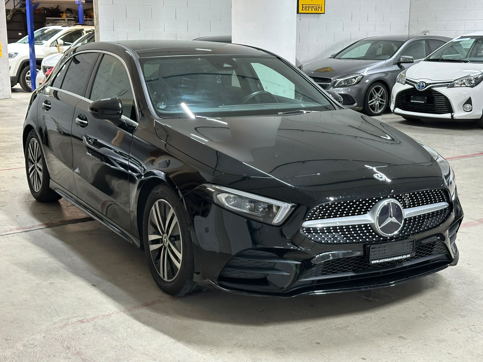 MERCEDES-BENZ A 220 Progressive 7G-DCT-image-2