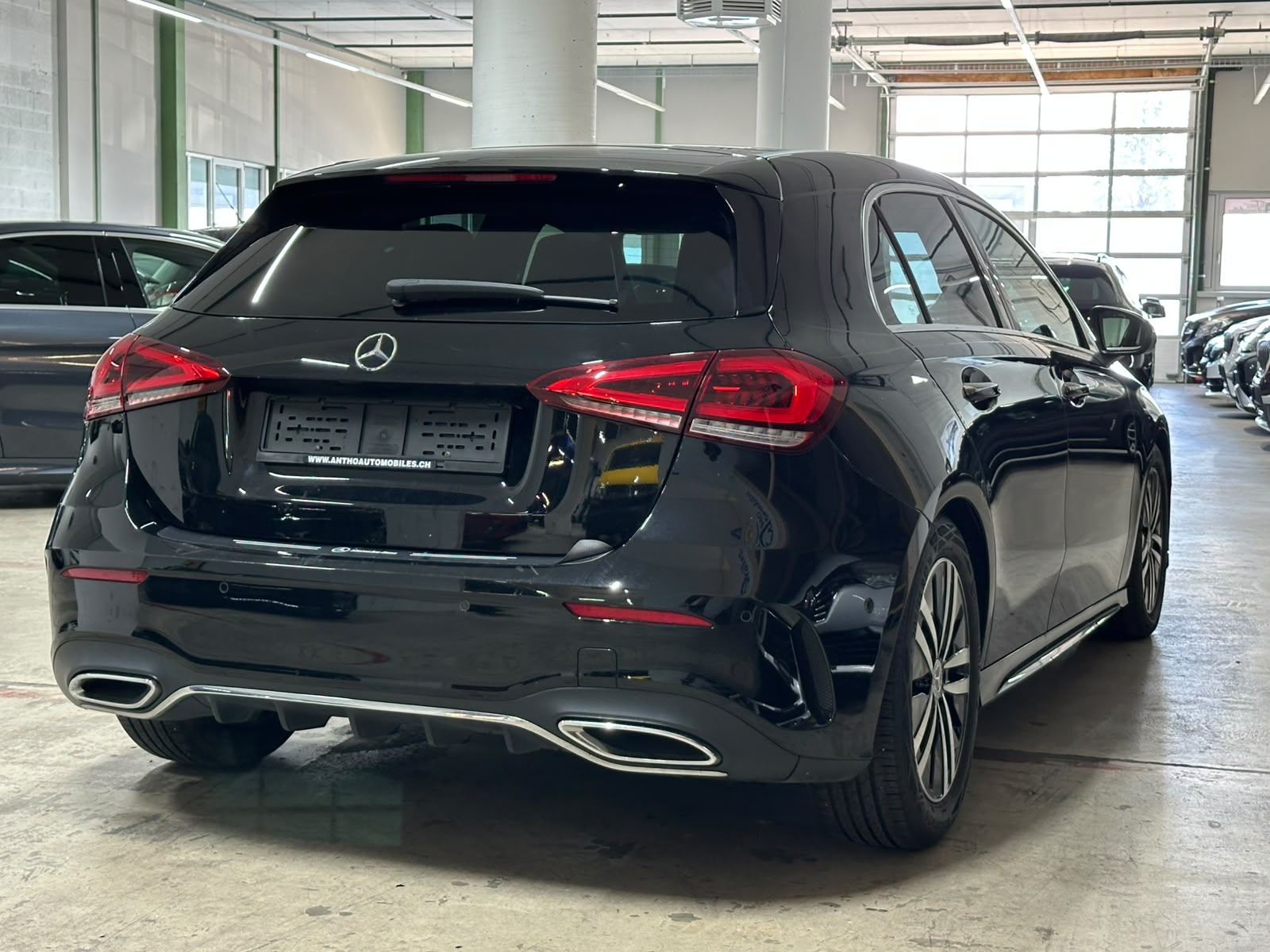 MERCEDES-BENZ A 220 Progressive 7G-DCT-image-3