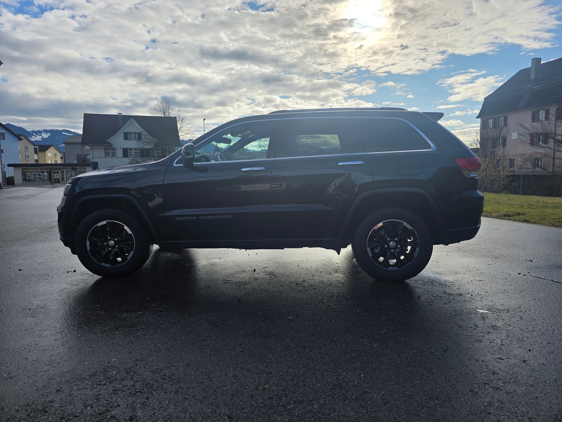 JEEP Grand Cherokee 3.0 CRD Limited Automatic-image-9