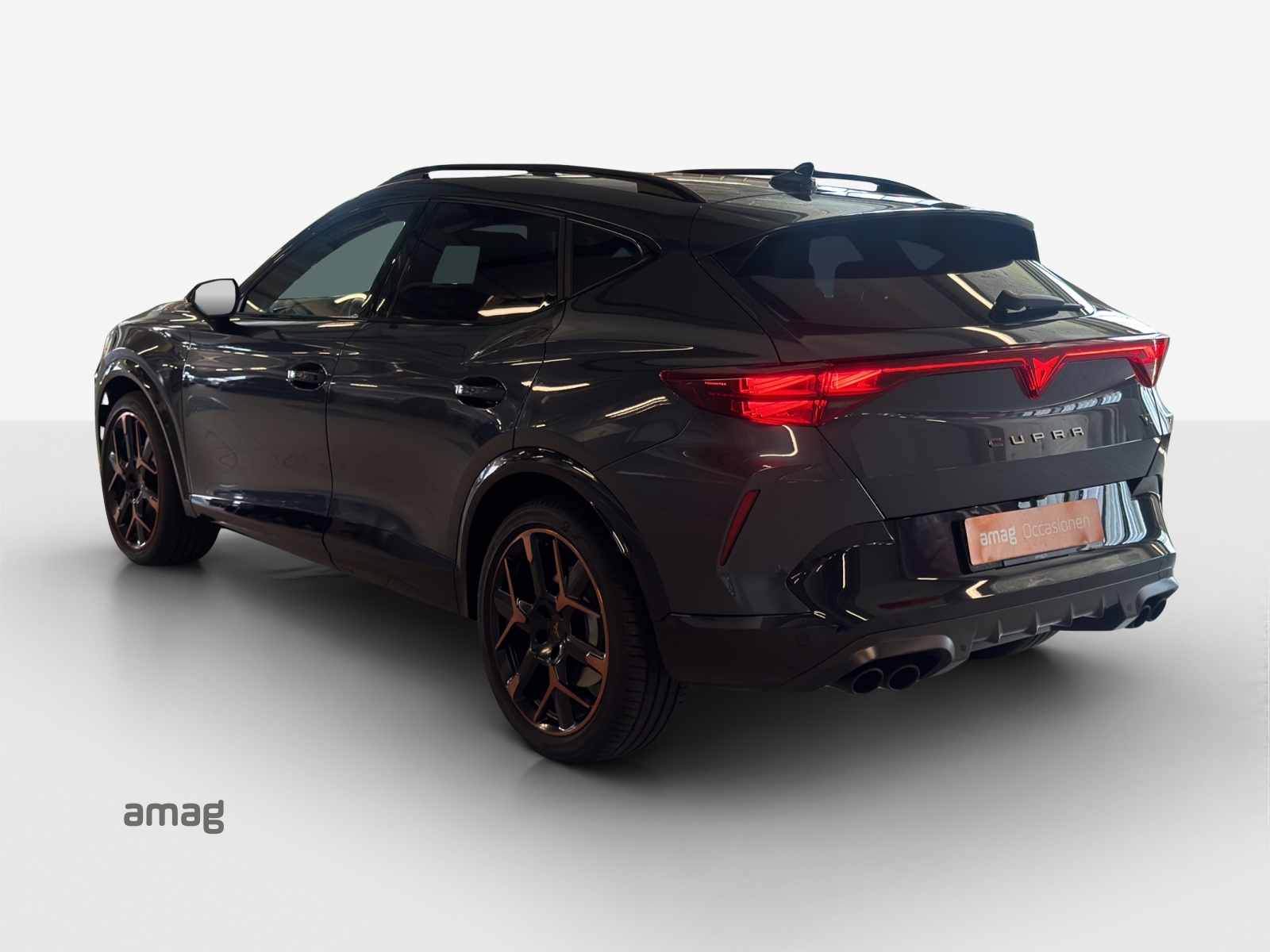 CUPRA Formentor 2.0TSI Black Symphony 4Drive DSG-image-2