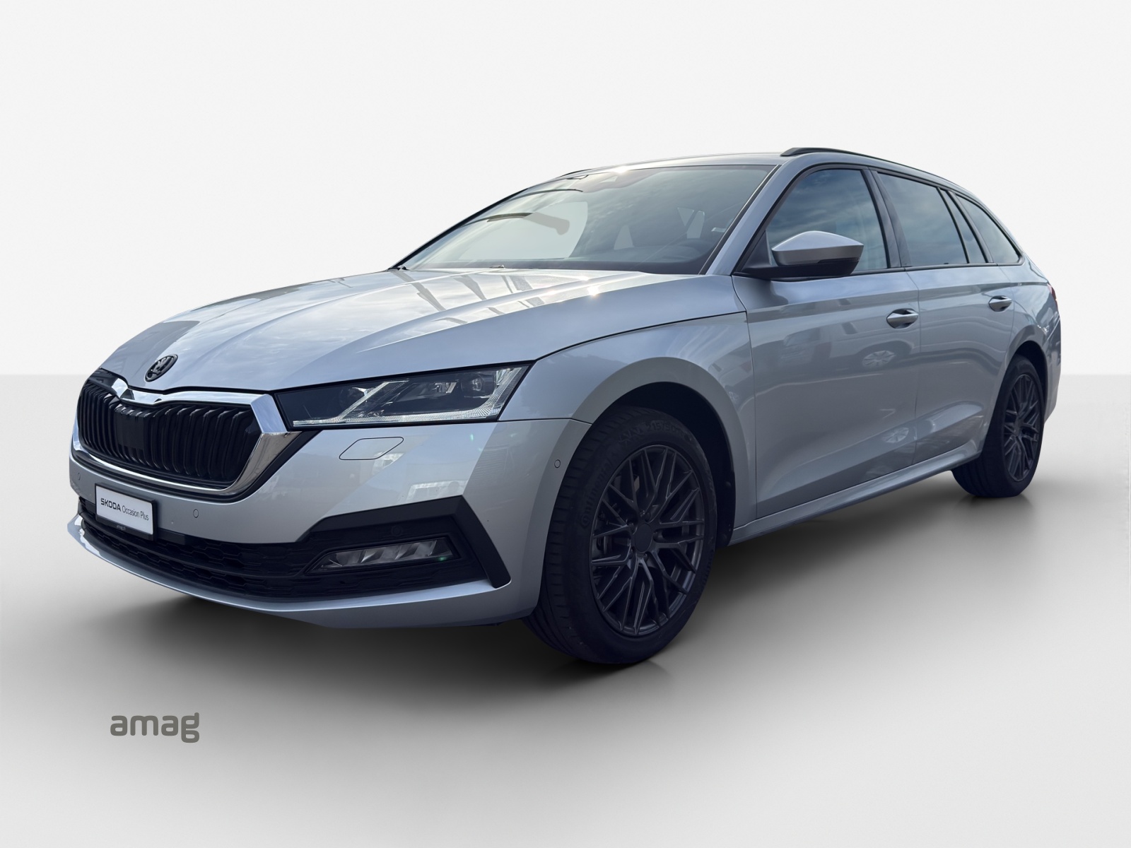 SKODA Octavia Combi 2.0 TDI DSG Ambition 4x4-image-0