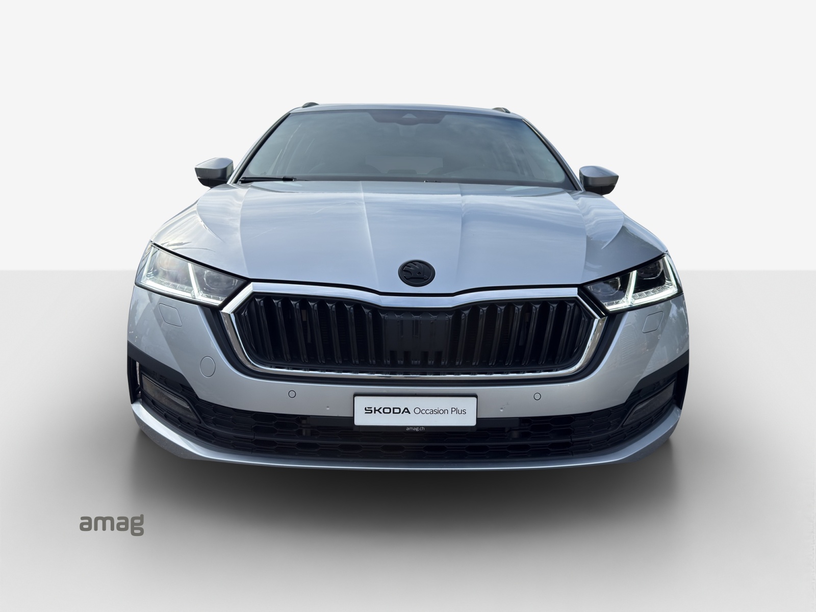 SKODA Octavia Combi 2.0 TDI DSG Ambition 4x4-image-6