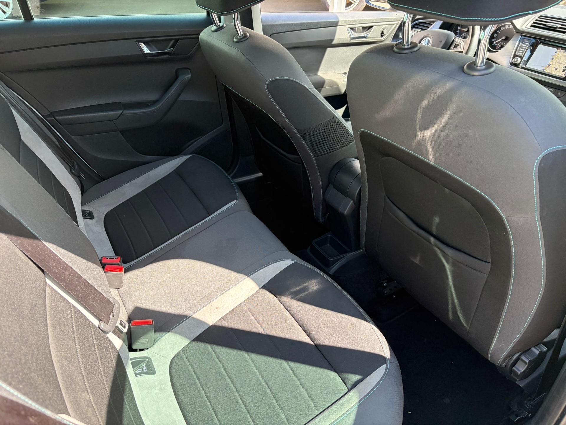 SKODA Fabia 1.4 TDI Ambition-image-14