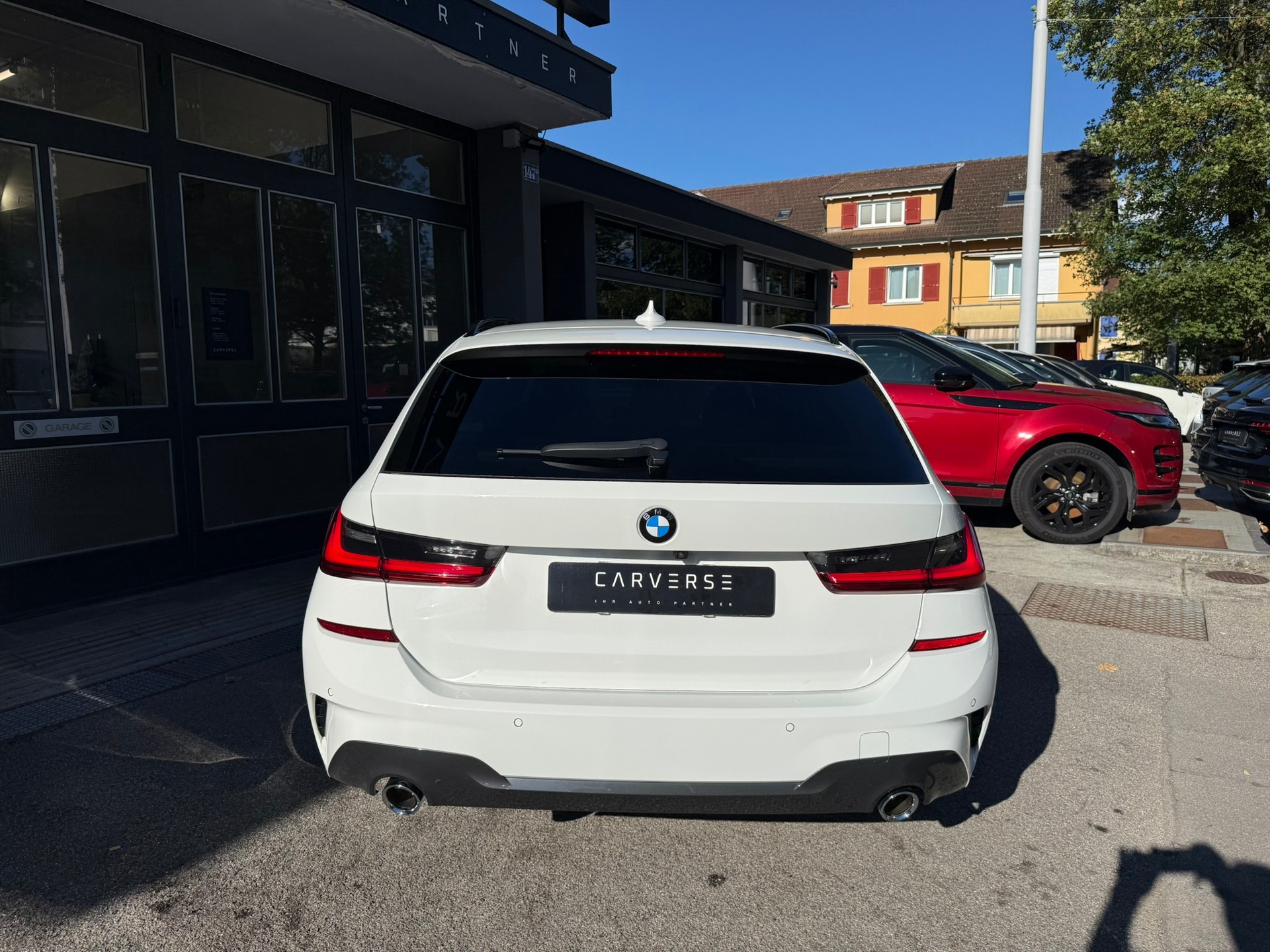 BMW 320d xDrive M Sport Touring-image-3