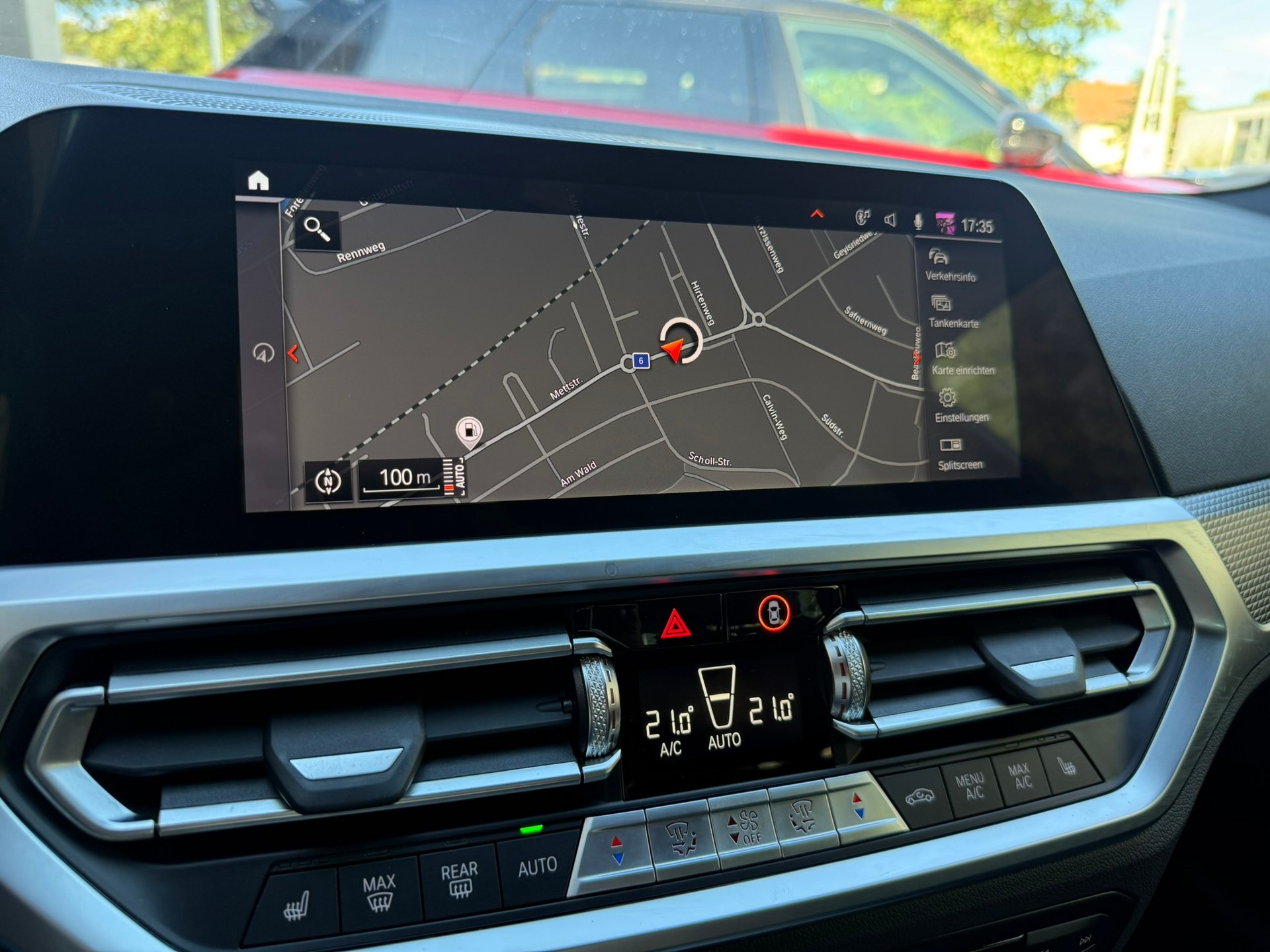 BMW 320d xDrive M Sport Touring-image-14