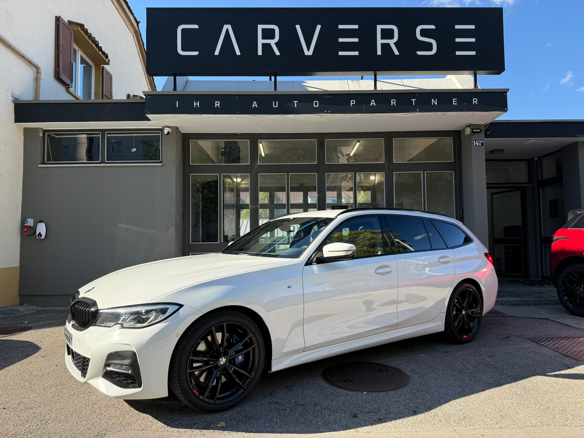 BMW 320d xDrive M Sport Touring-image-0