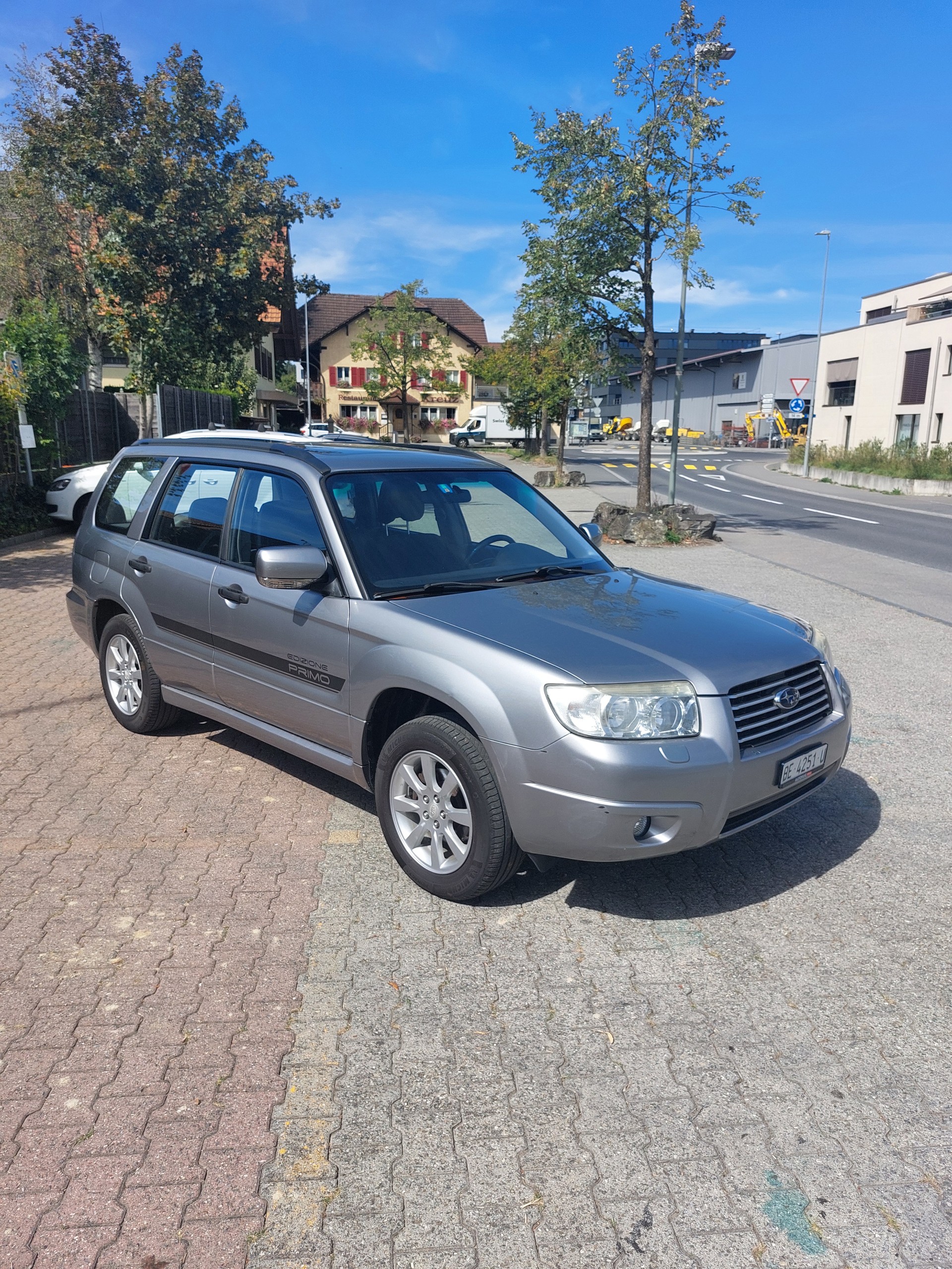 SUBARU Forester 2.0X Limited (Club)-image-0