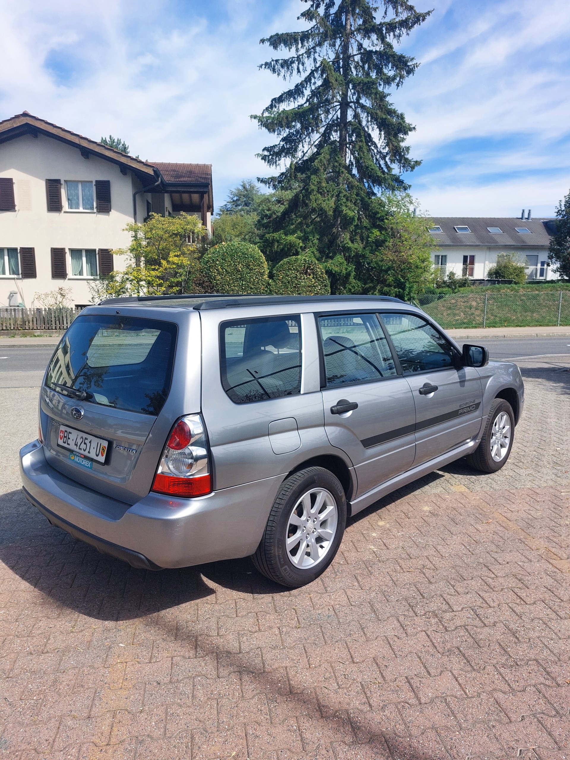 SUBARU Forester 2.0X Limited (Club)-image-4