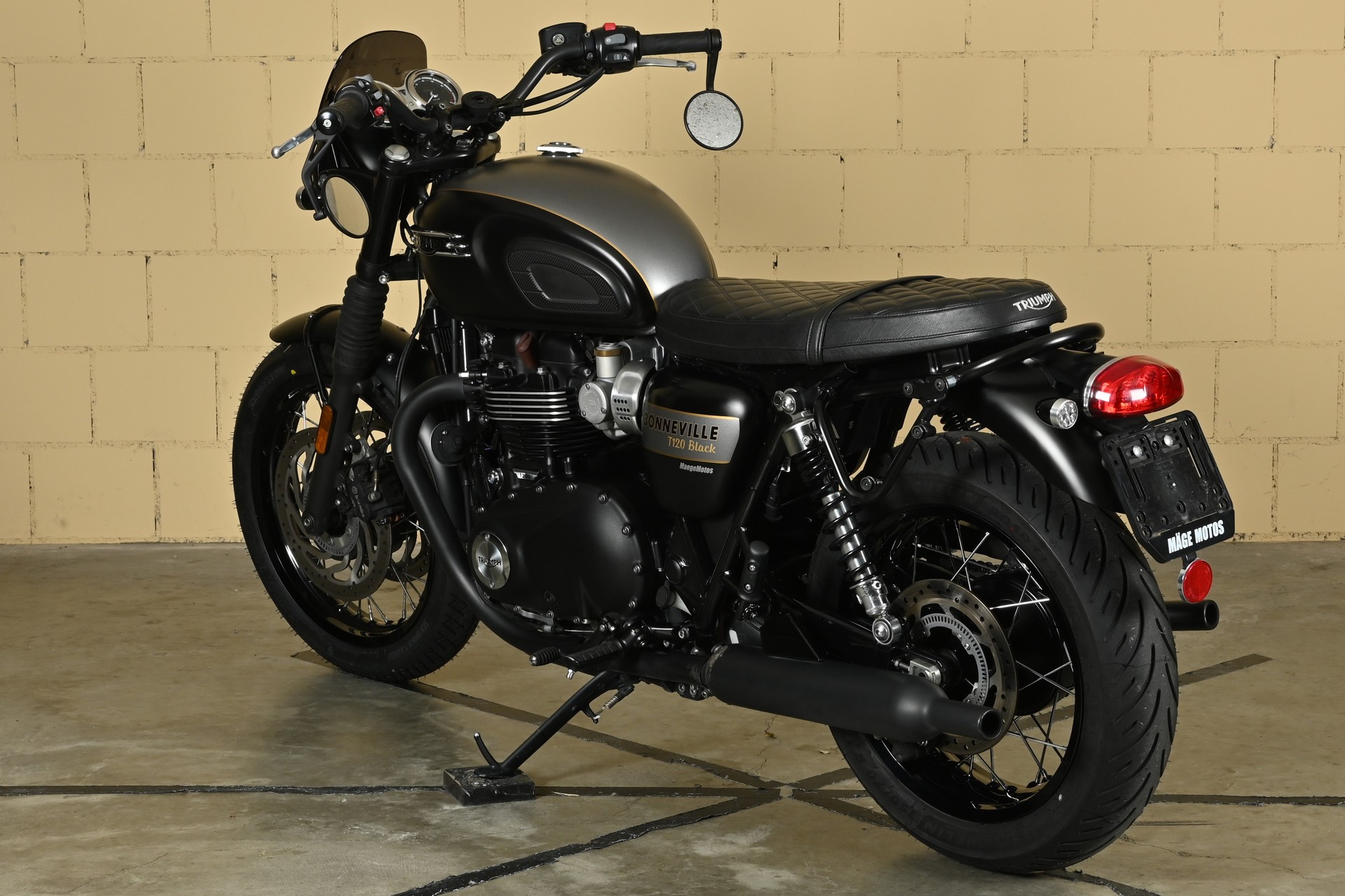 TRIUMPH Bonneville T120 Special Edition-image-4