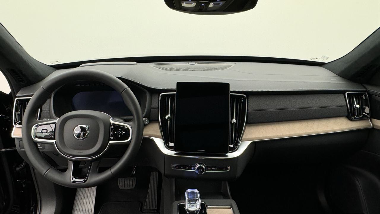 VOLVO XC90 T8 AWD PluginHybrid Ultra Dark Geartronic-image-5