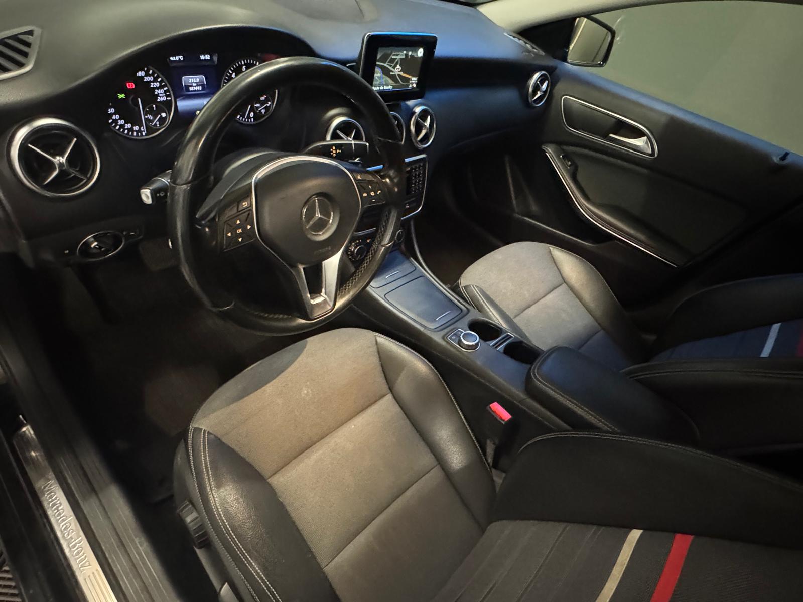MERCEDES-BENZ A 180 Style 7G-DCT-image-1